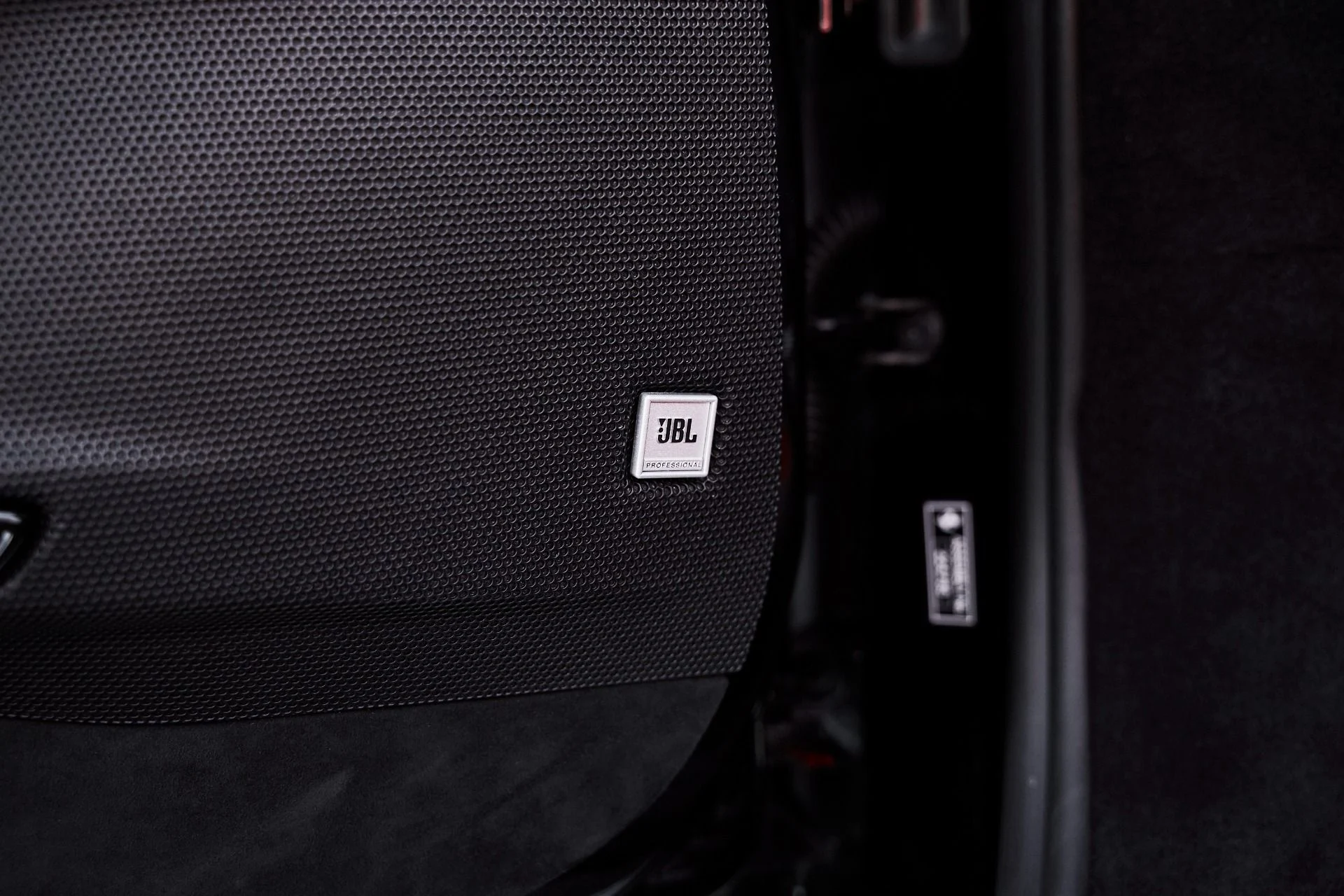 mph040_2479638694_Used_2024_Ferrari_SF_90_Spider_Base_1774739154_a0f0248b31