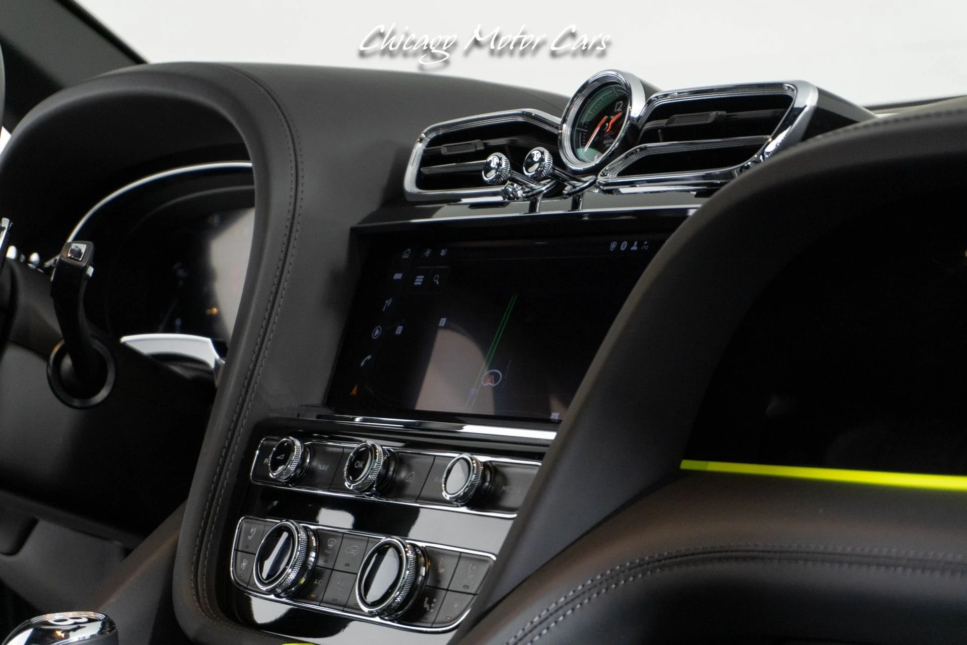 mph040_2484586944_13453_p41_l_c55f44e5d3