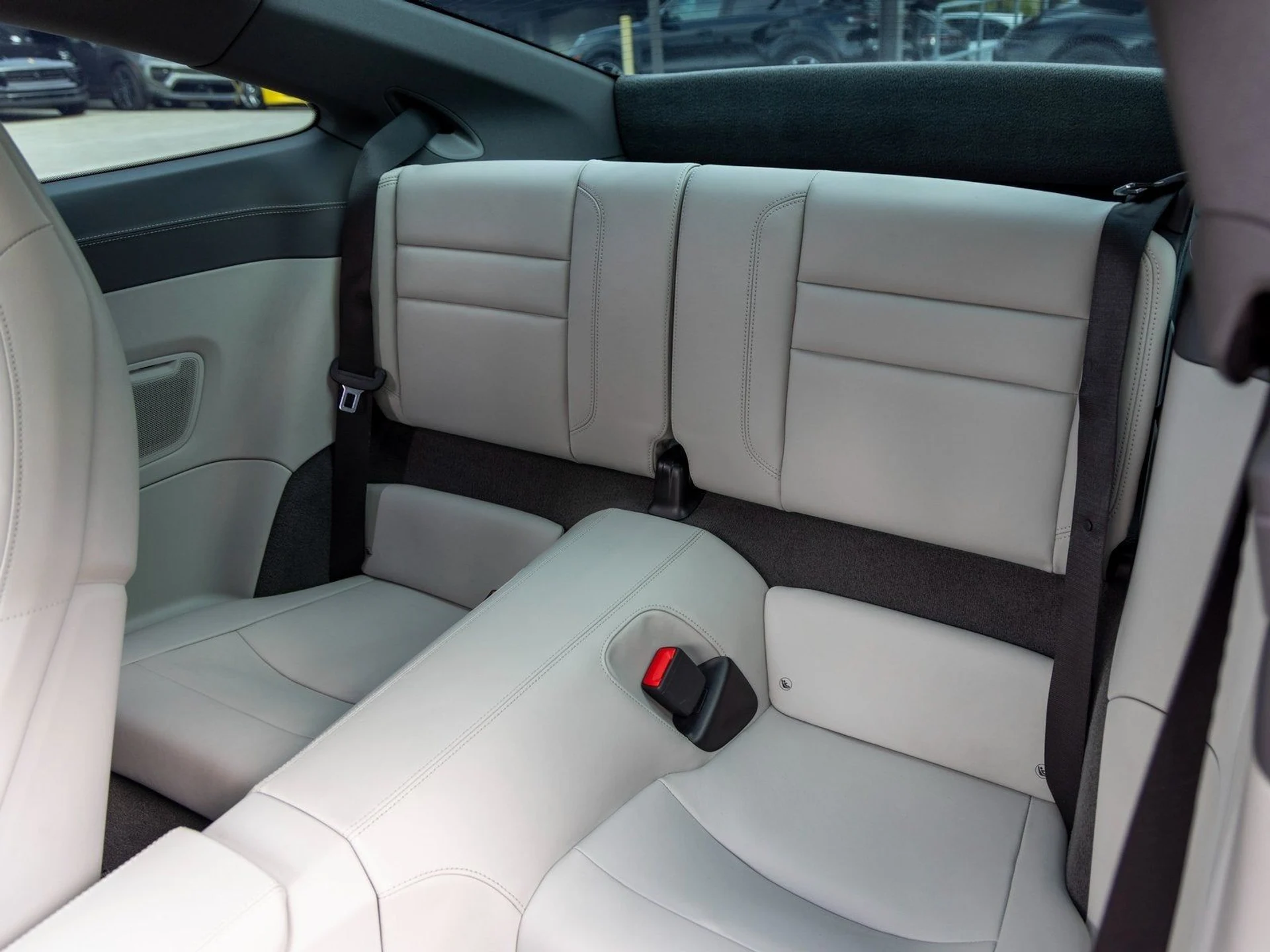 mph040_2487708478_41_2479cb725e