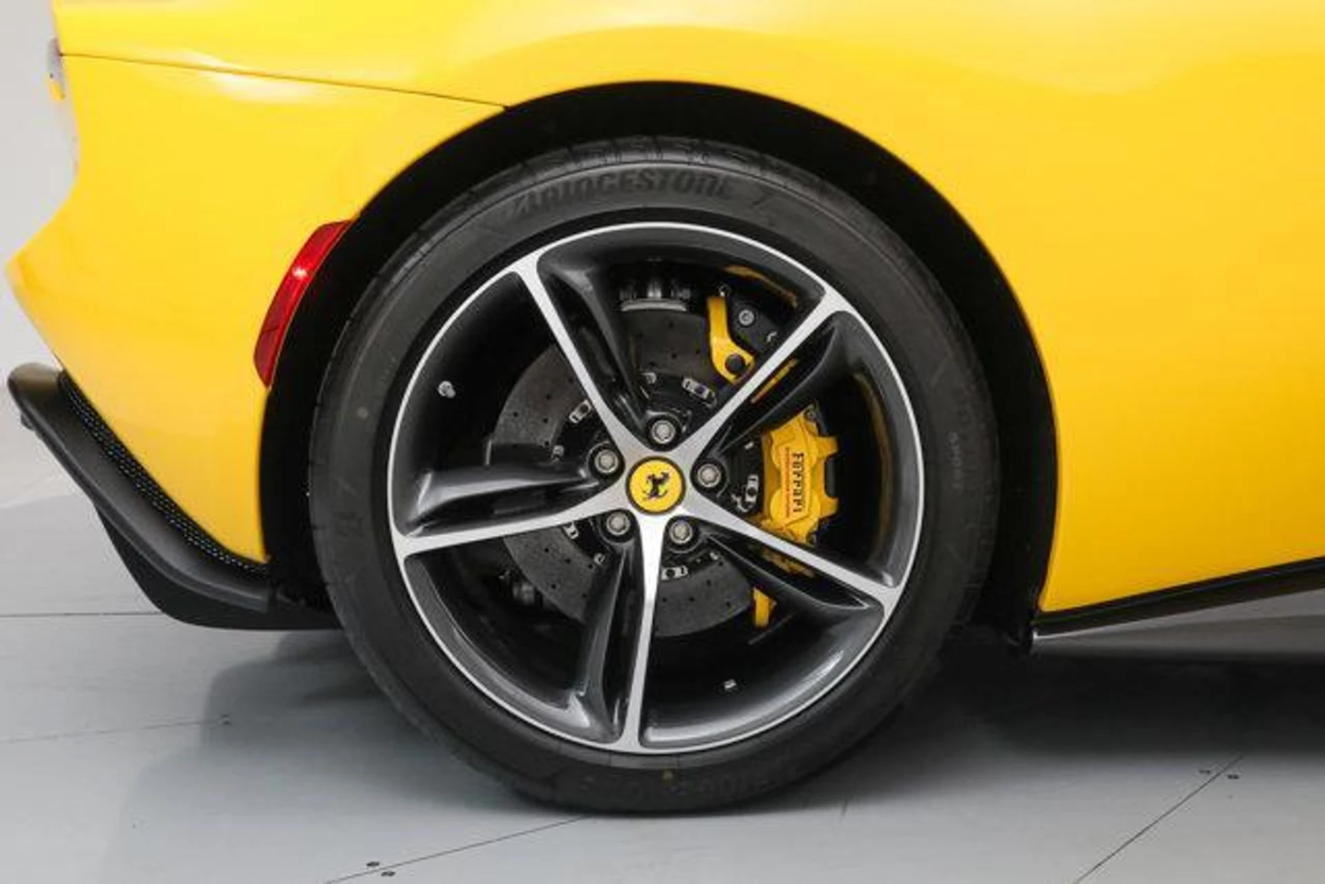 mph040_2497210083_r69_Fm_L_Hmla4_LS_Qnwm_N_UX_9_HDZA_91b74780da