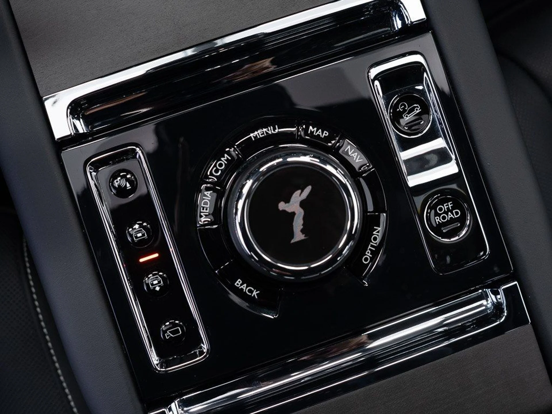 mph040_250262862_5fd69f847f05f685e7249d8f5887e918_b6a44b4745