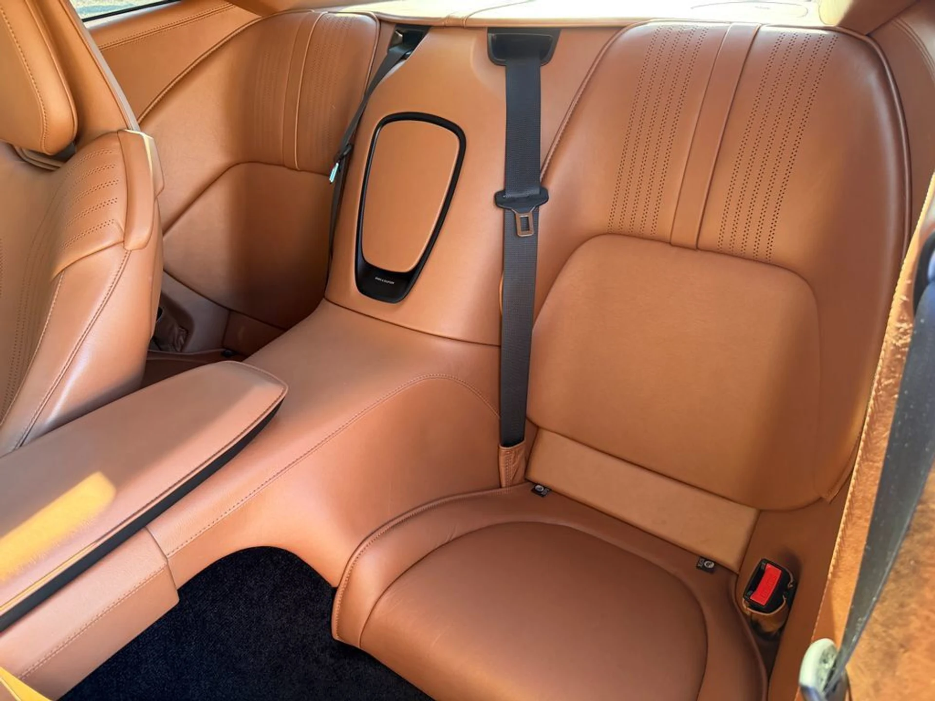 mph040_2503389475_80f1f3e2a5ed4d1d9a1c5126bc7f061d_cd75e94c8e