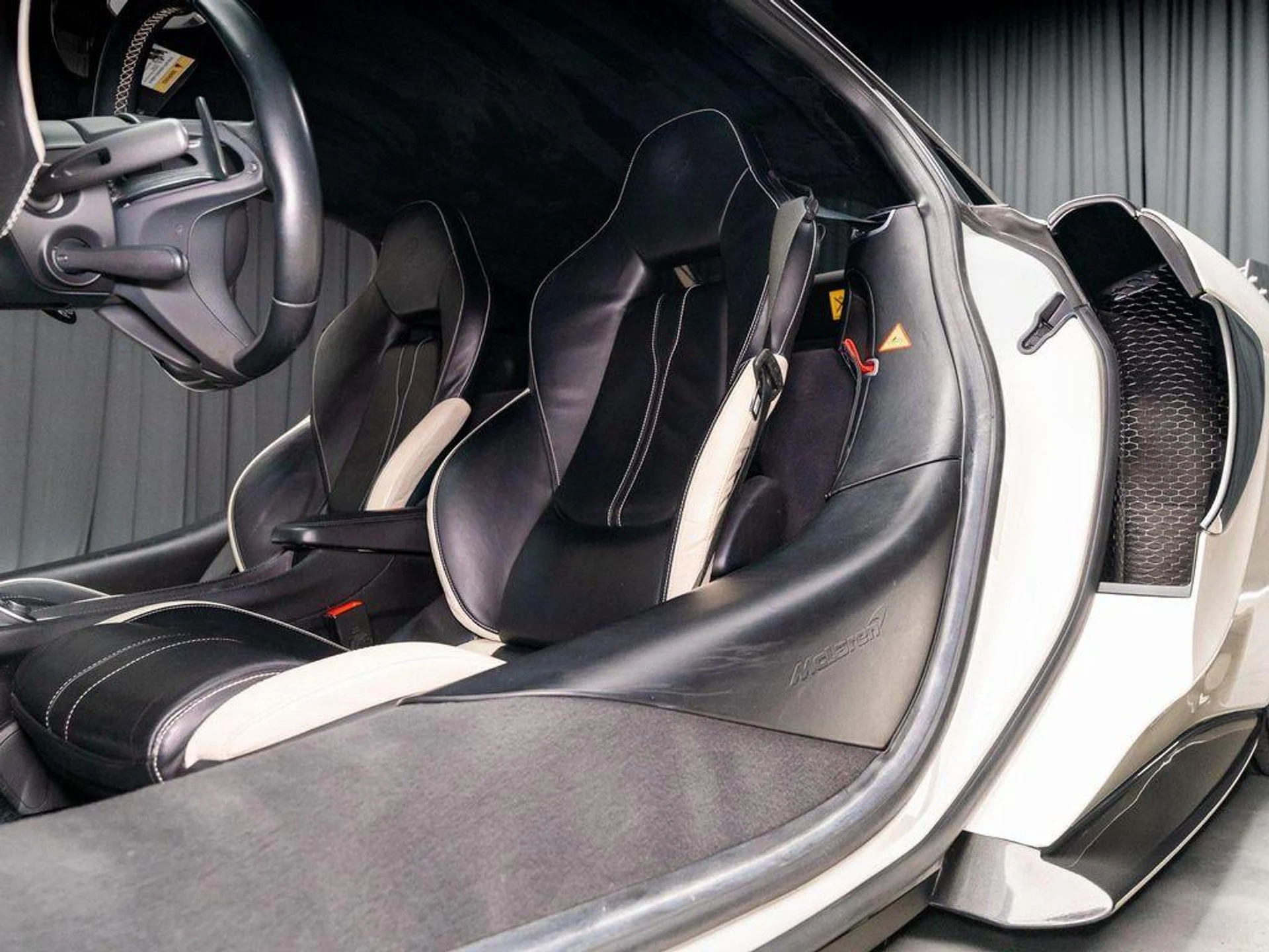 mph040_250961587_8_Zi0_ZCA_2_Y_Uy_1_Pm2p_U350_Jenob0_48cfdfbc0d