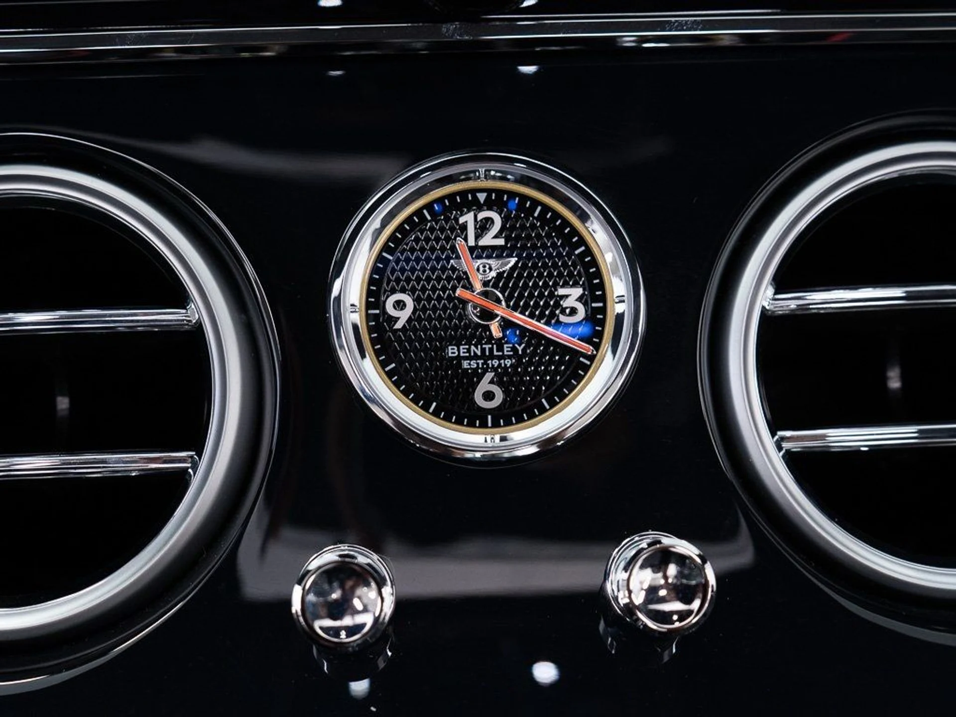 mph040_2514450481_7a9a20f66b8f3868c0c9b0b6b774f6df_4f9bef0cec