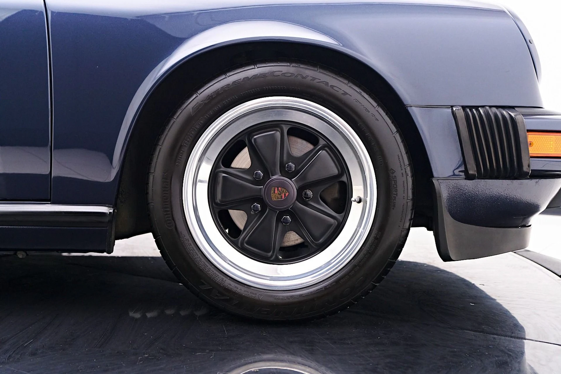mph040_2520545996_Used_1988_Porsche_911_Carrera_1745954196_ac073bb63f