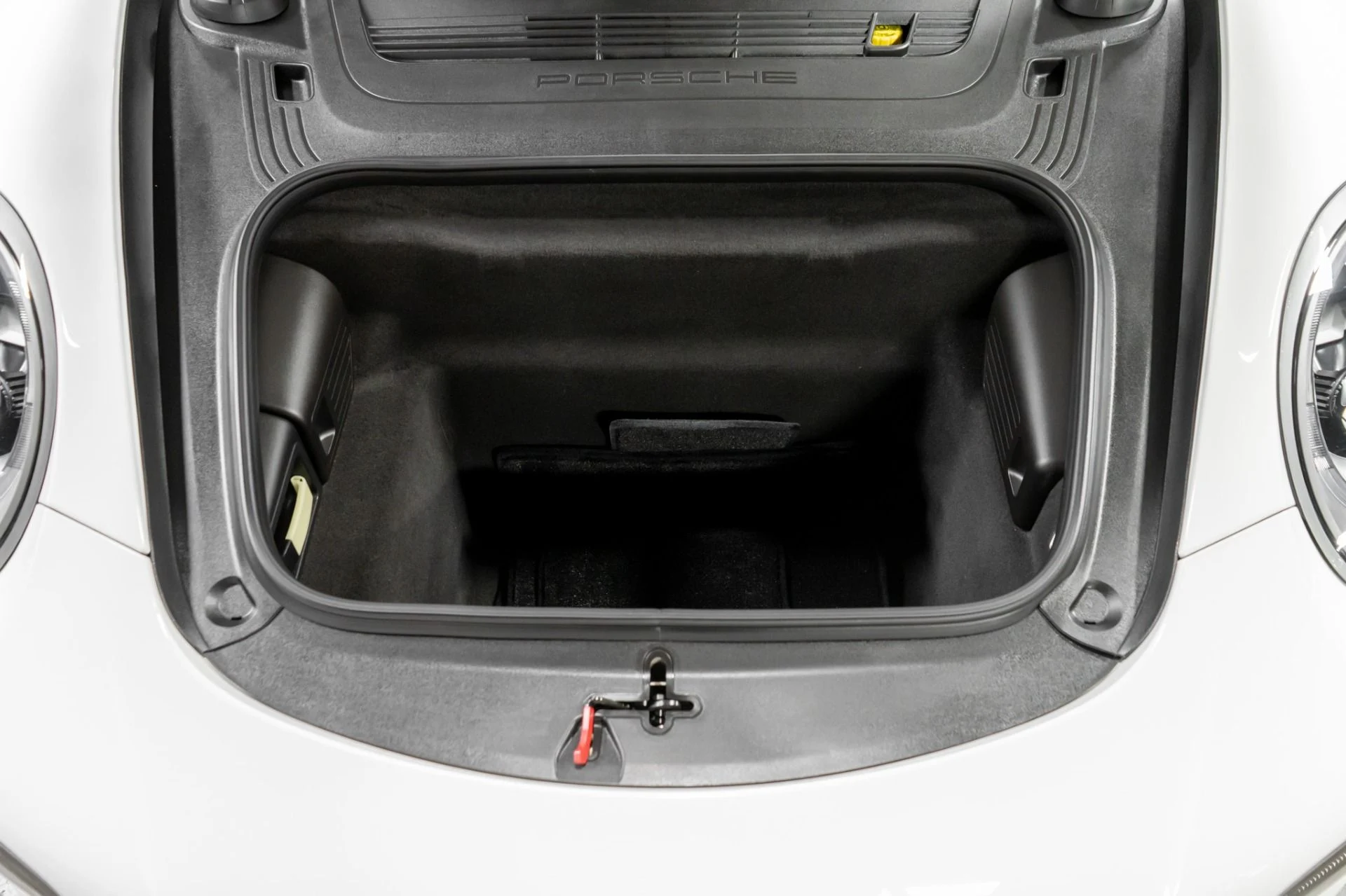 mph040_2525395319_Used_2016_Porsche_911_Turbo_S_1757446790_13ba836fcb
