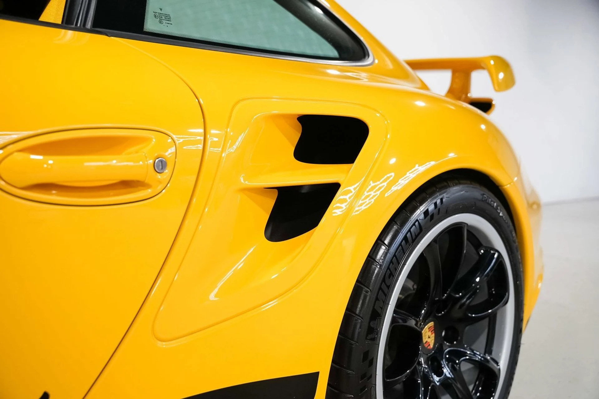 mph040_2530986707_2665aa86fe5c08dad69abff05971d4a6x_68f81c8a09