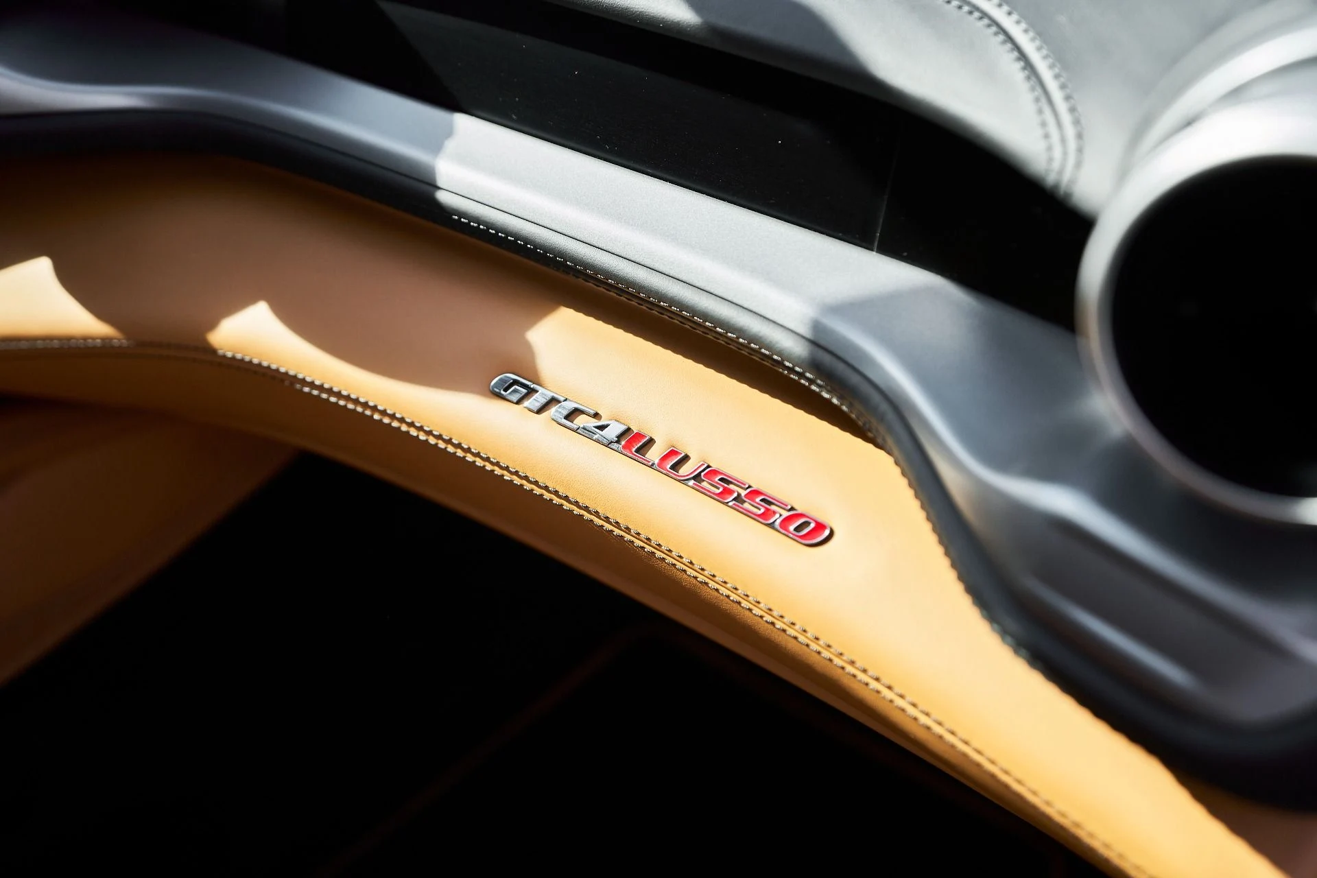 mph040_253344359_Used_2018_Ferrari_GTC_4_Lusso_V12_1764210181_e068547df9