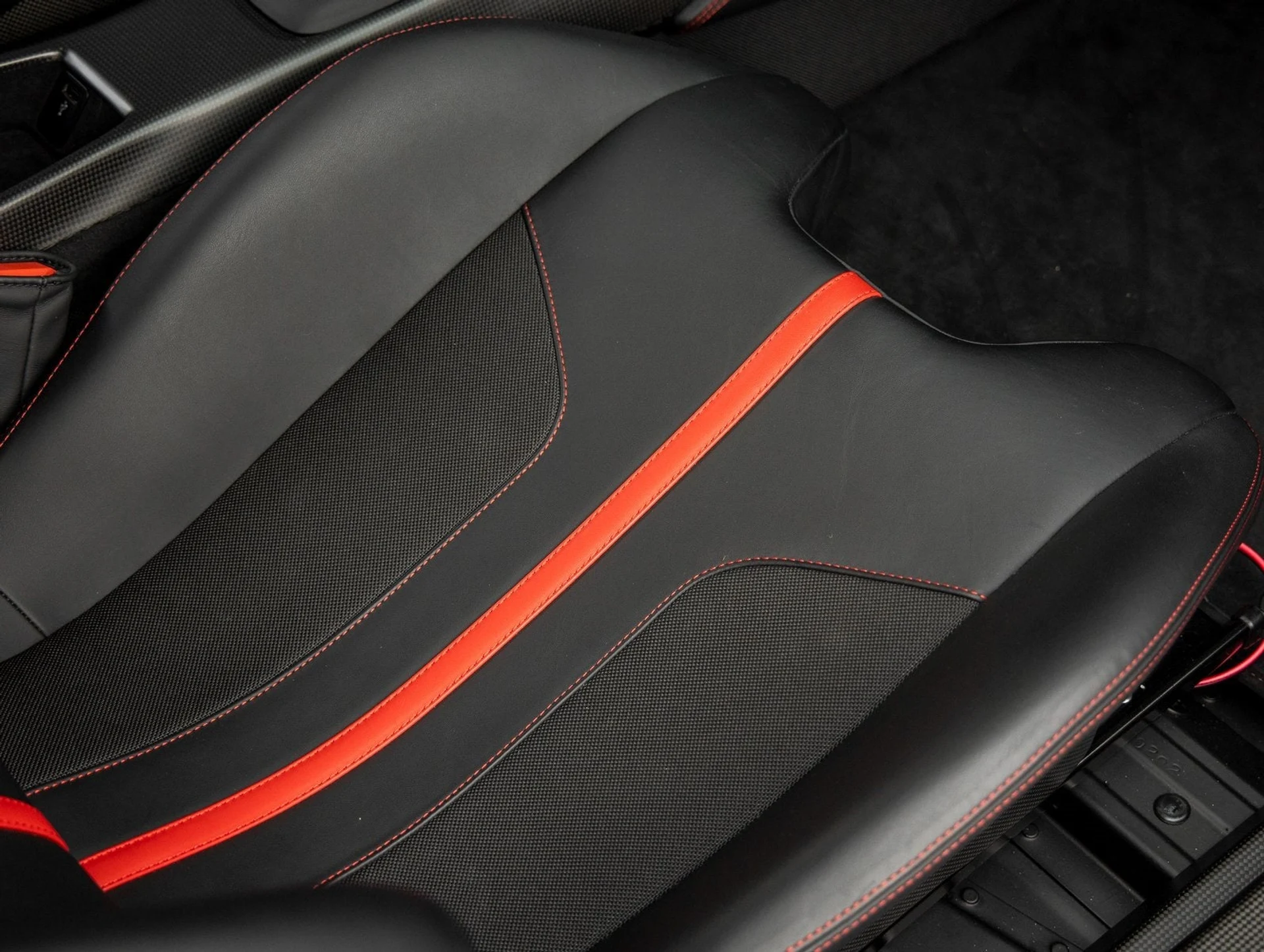 mph040_2552626167_41_3022197943