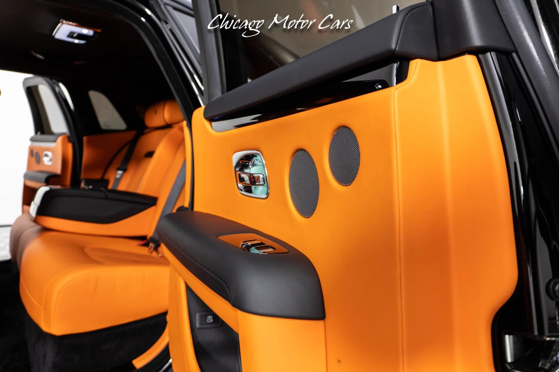 mph040_2583350290_12082_p41_l_6b9c7249e4