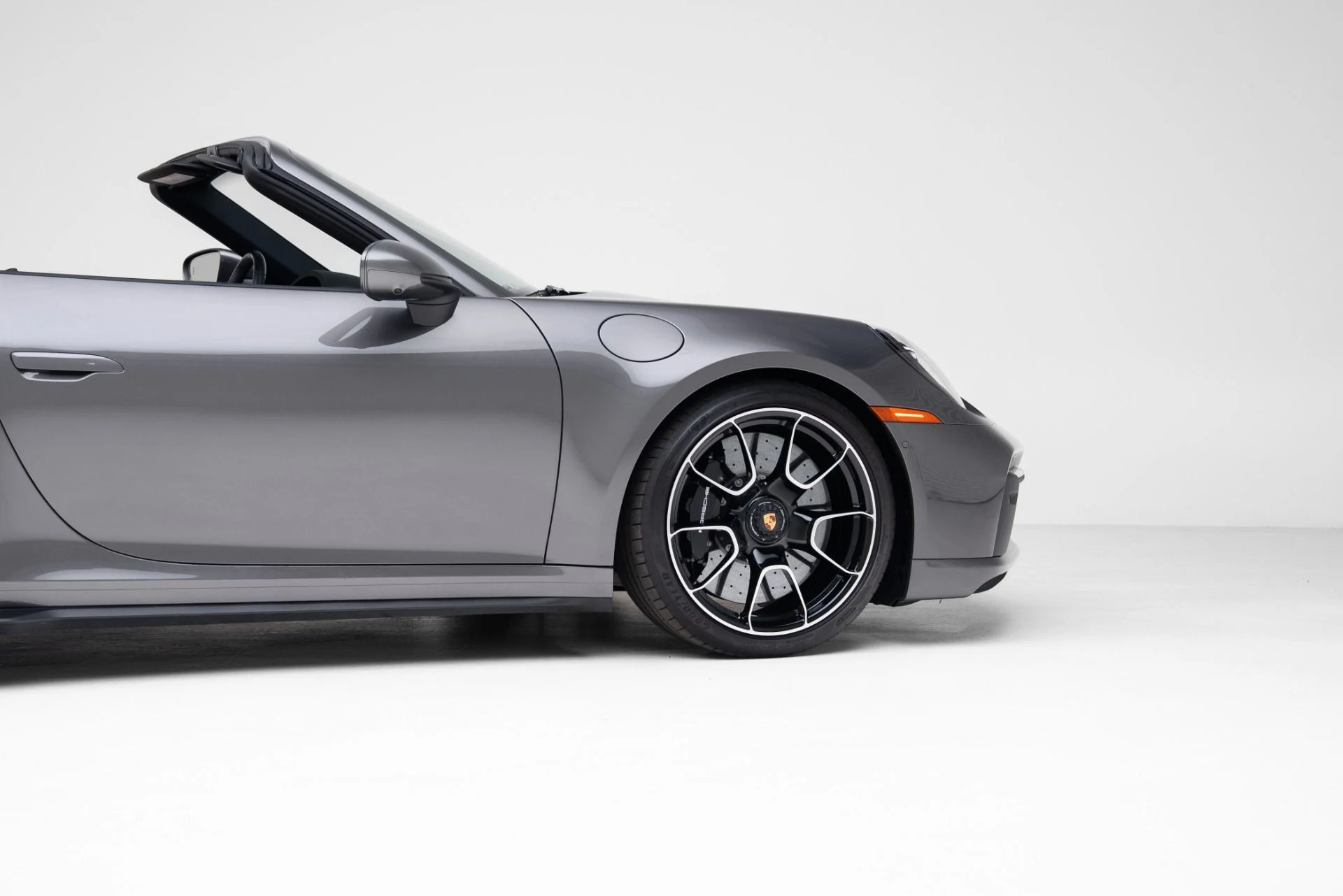 mph040_260633545_Used_2024_Porsche_911_Turbo_S_1770940586_4c5e571cc8