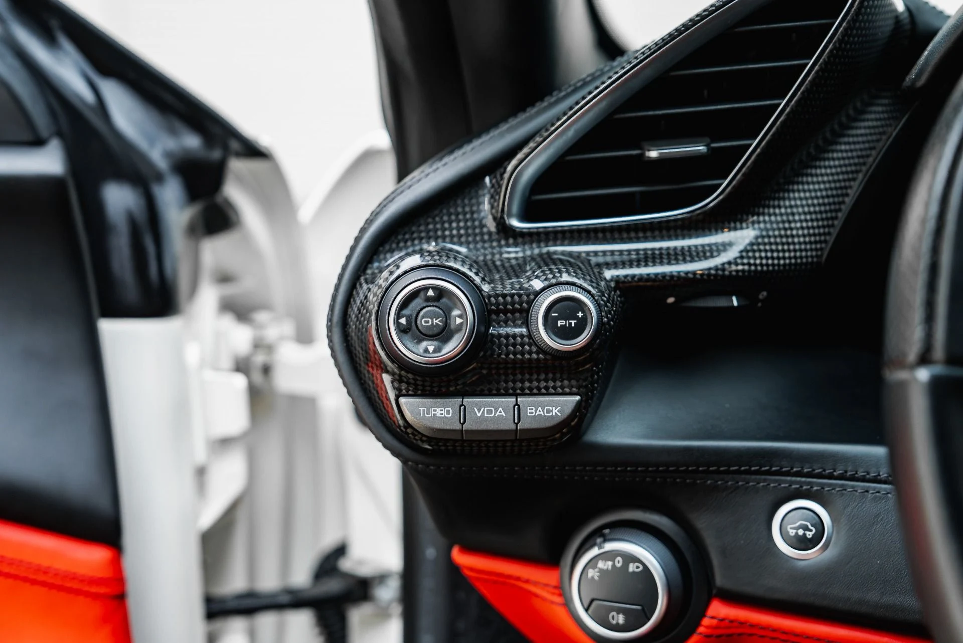 mph040_2620624645_Used_2017_Ferrari_488_Spider_1784937344_04b96c955e