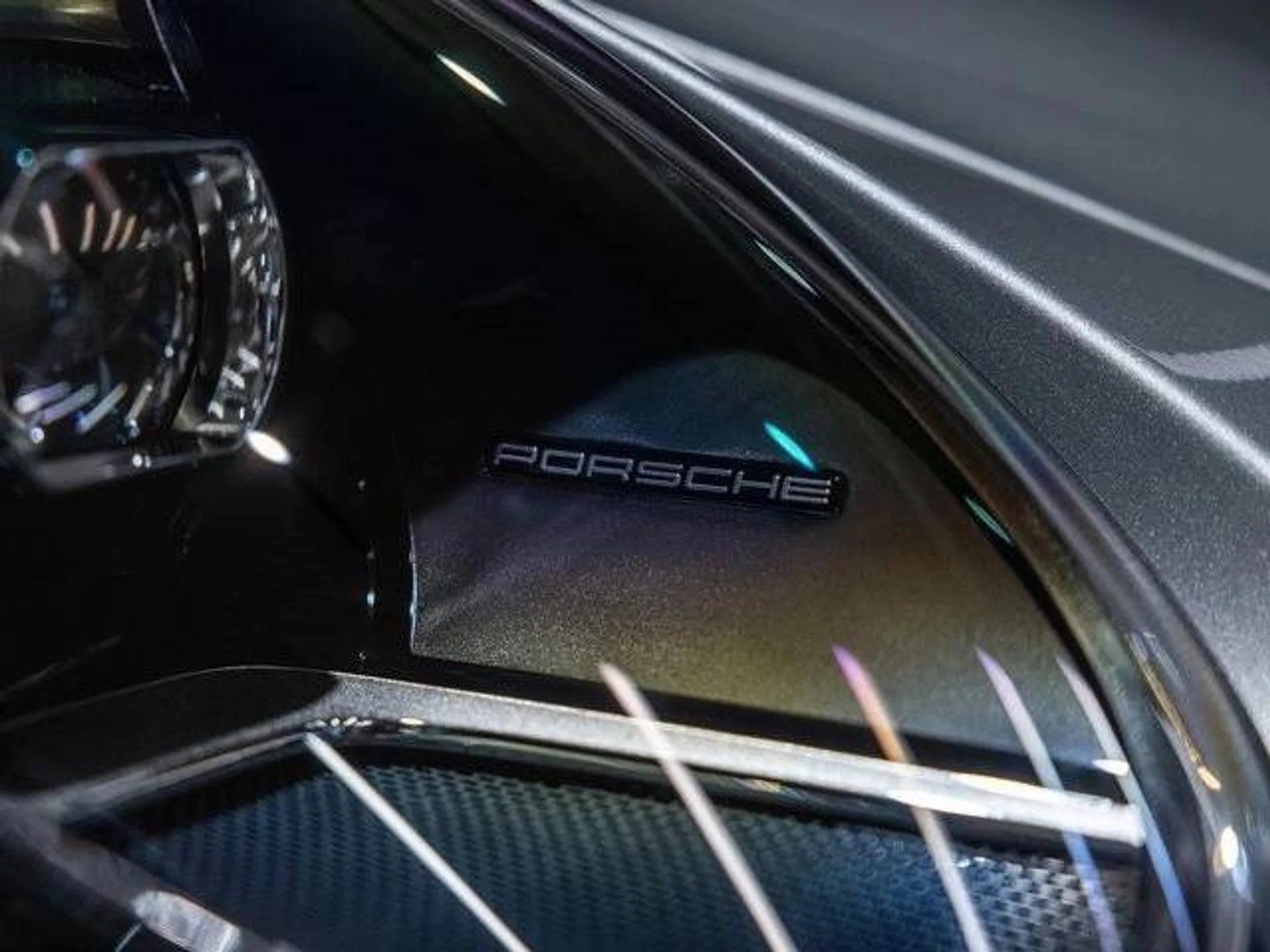 mph040_2633731155_41_b980f2155f