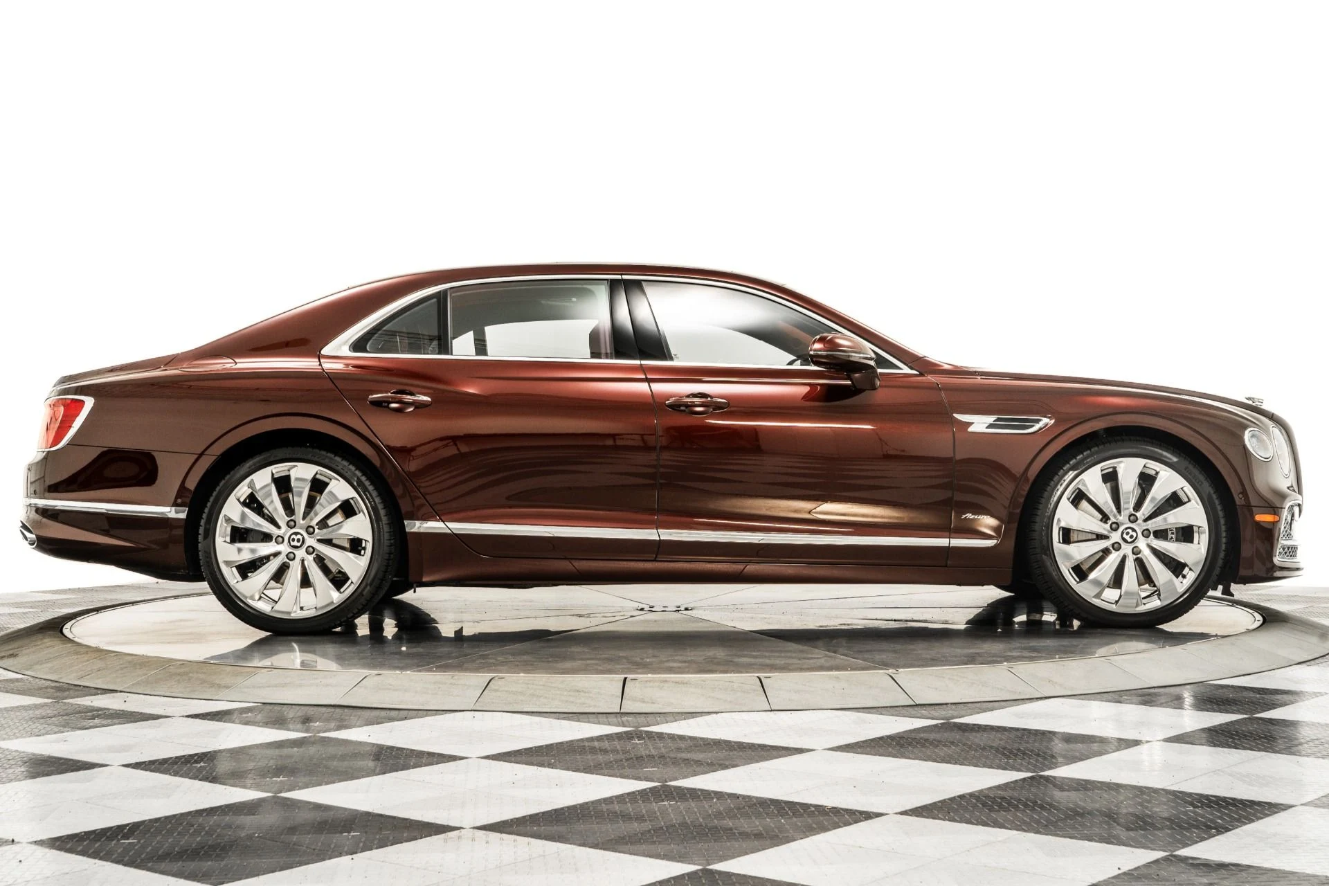 mph040_2641306388_Used_2023_Bentley_Flying_Spur_Azure_1755704000_b86bc2c8fe