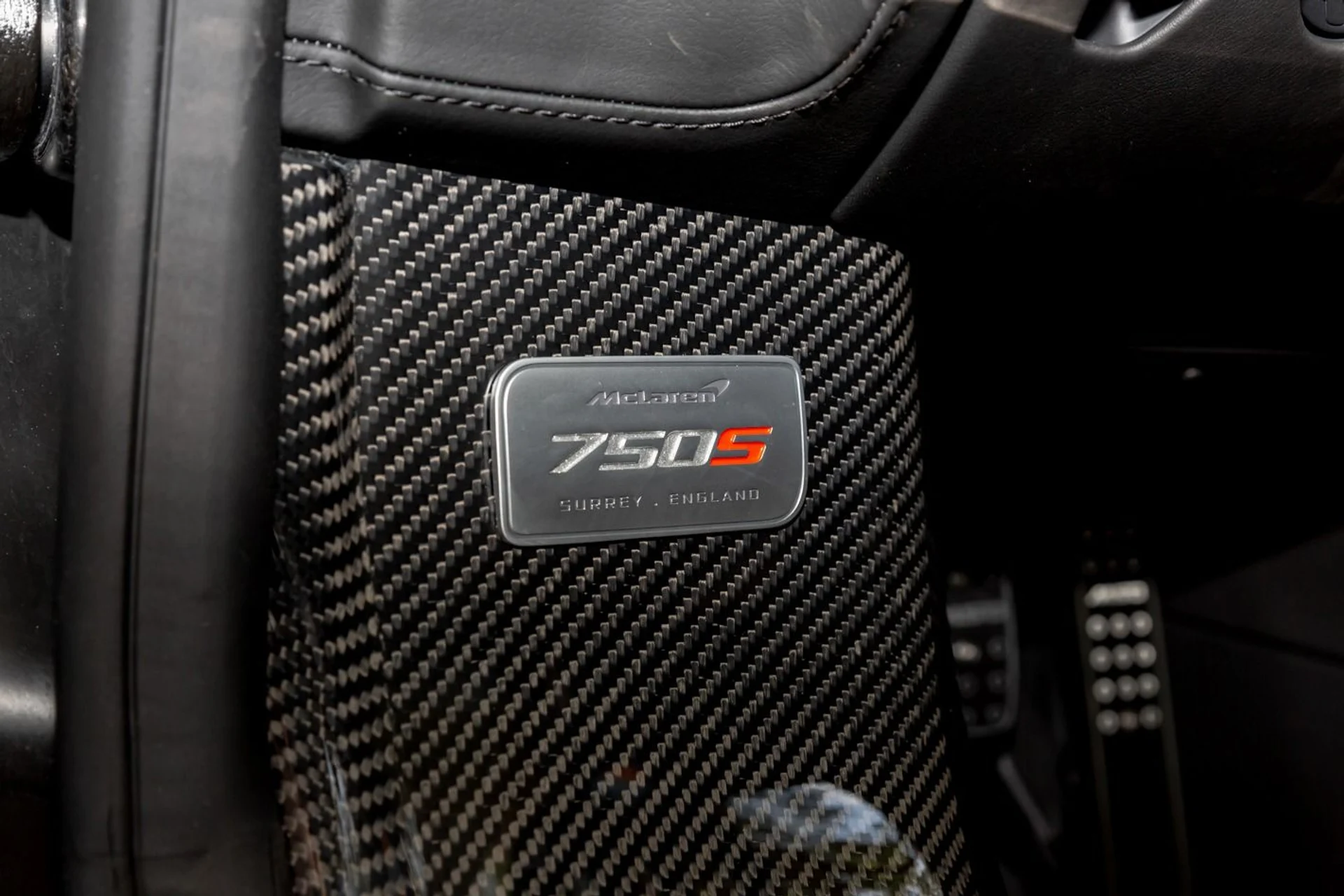 mph040_2648041278_430_p41_l_b029e9c229