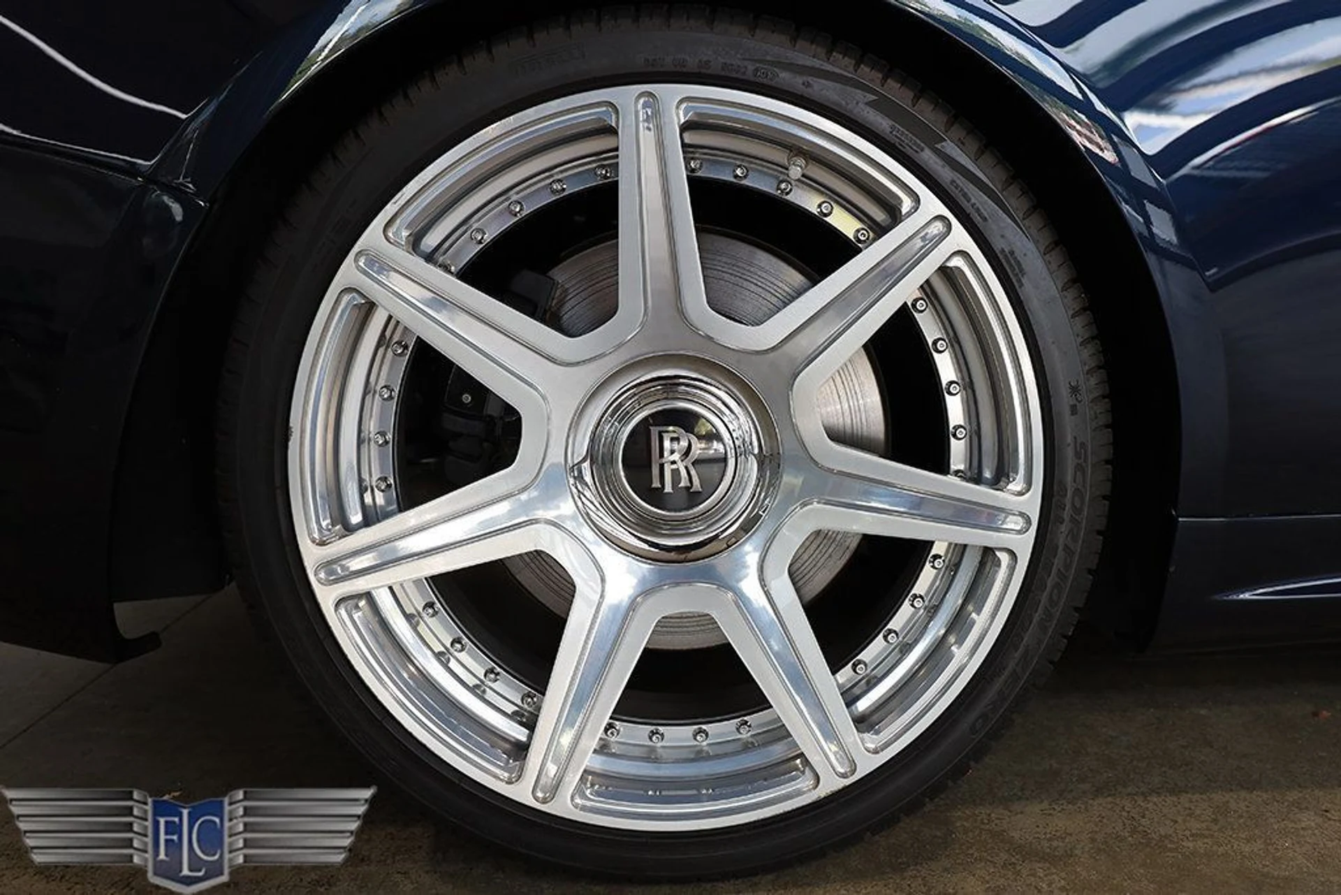 mph040_2648237975_used_2017_rolls_royce_dawn_convertible_9689_22999334_41_1024_ba6964ff1a