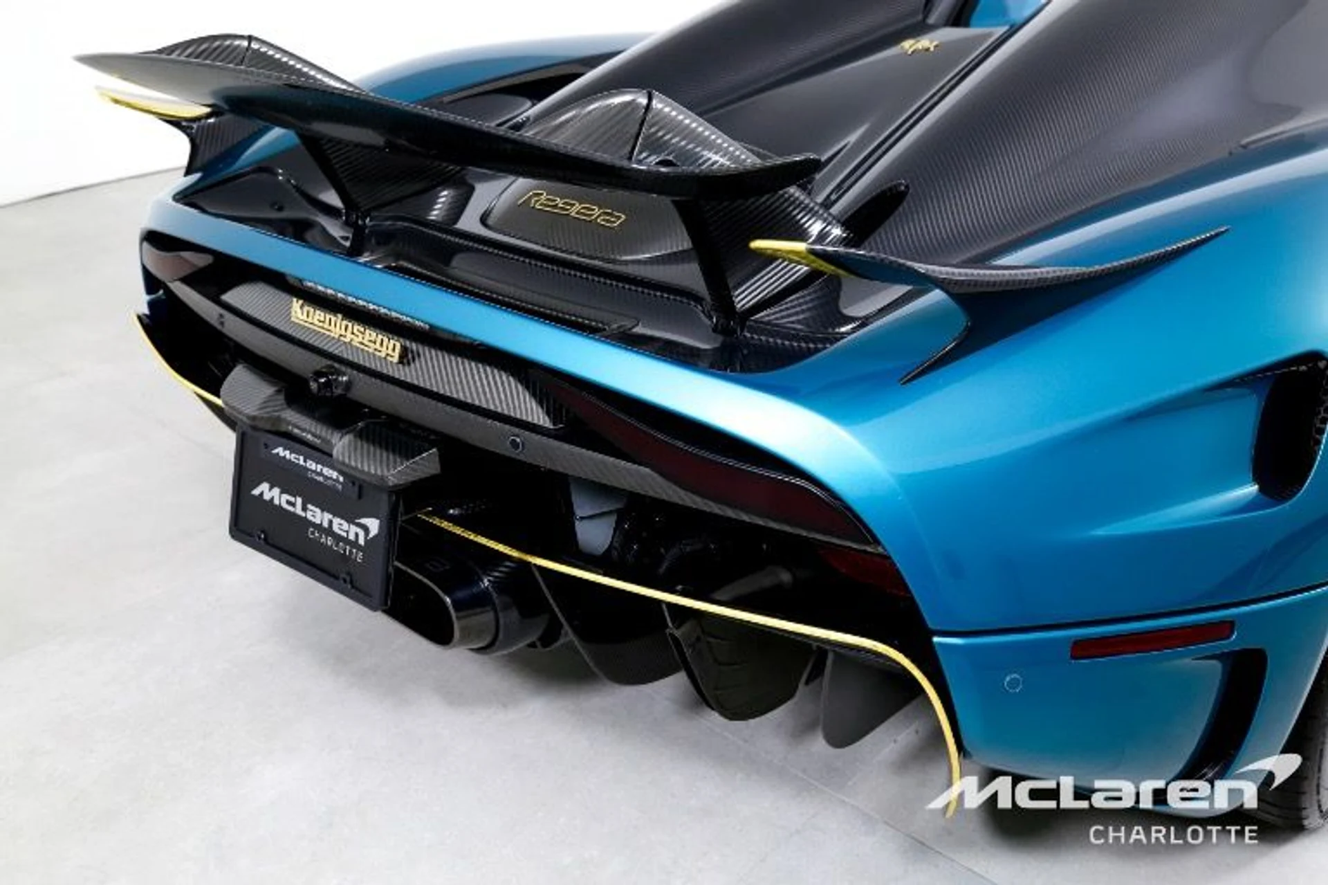 mph040_265475238_Used_2021_KOENIGSEGG_REGERA_6298b7e550
