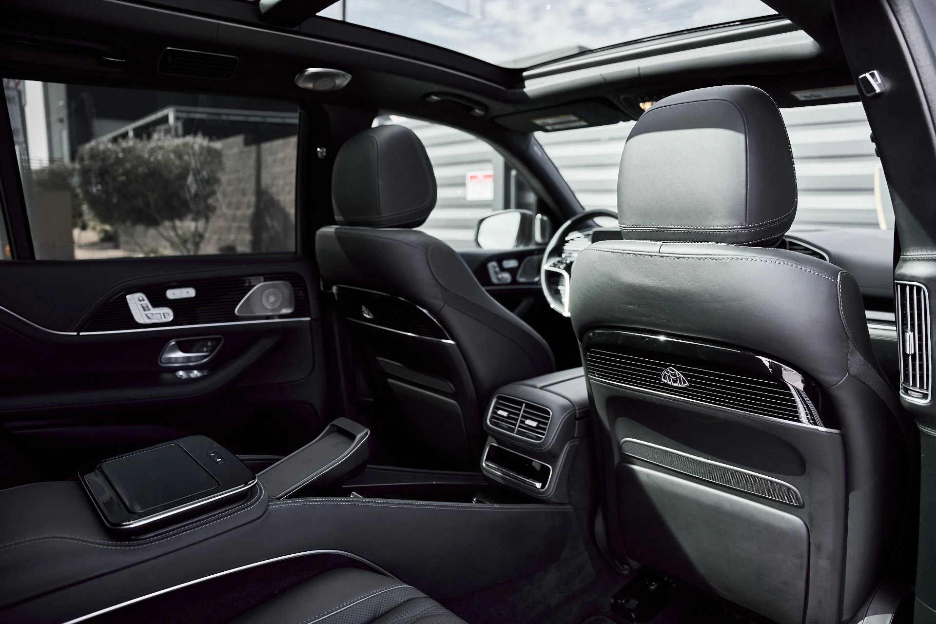 mph040_2655871023_Used_2024_Mercedes_Benz_GLS_Maybach_GLS_600_1773530617_466fe2ec4b