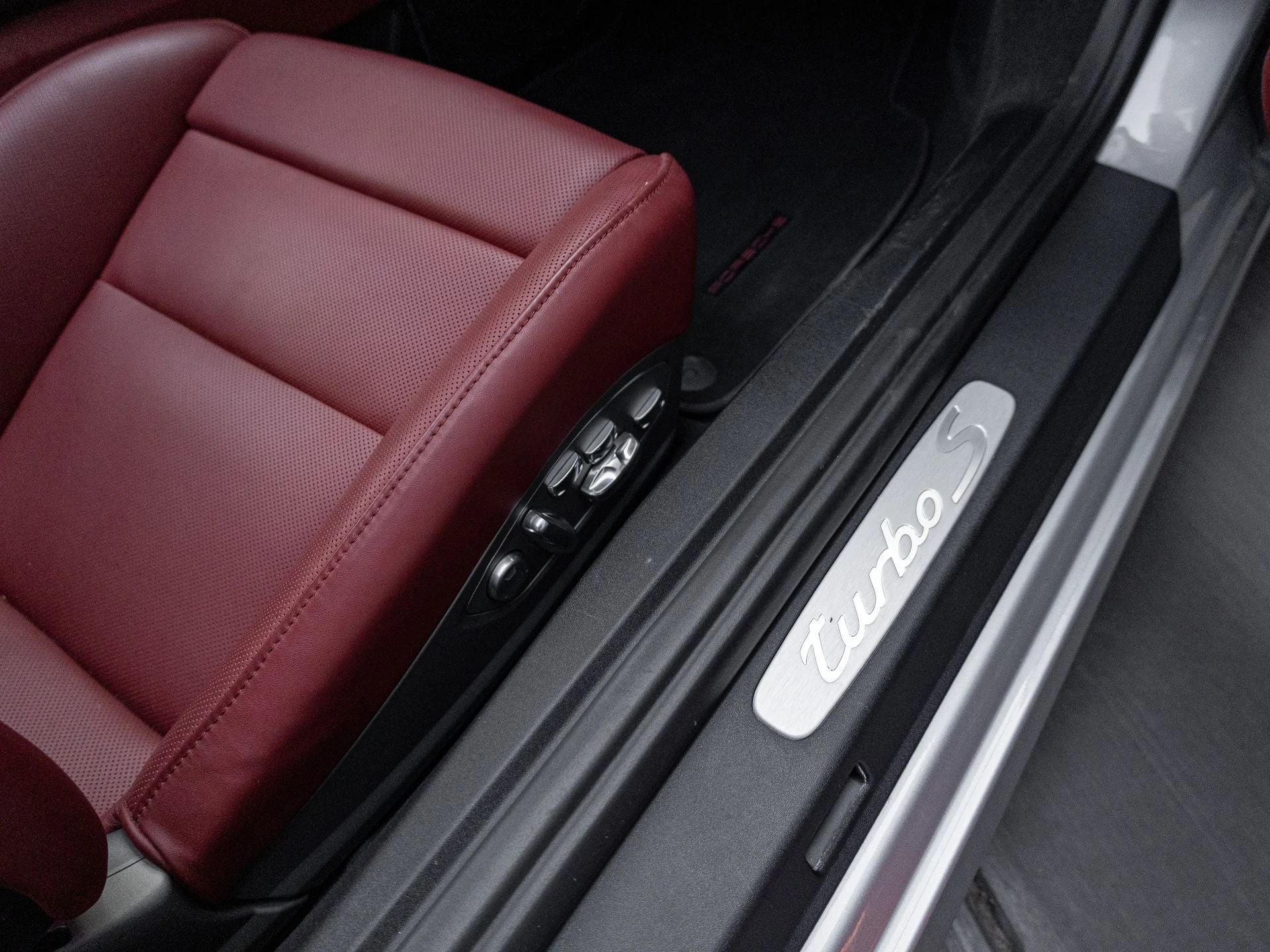 mph040_265786587_41_b3c726a6f4