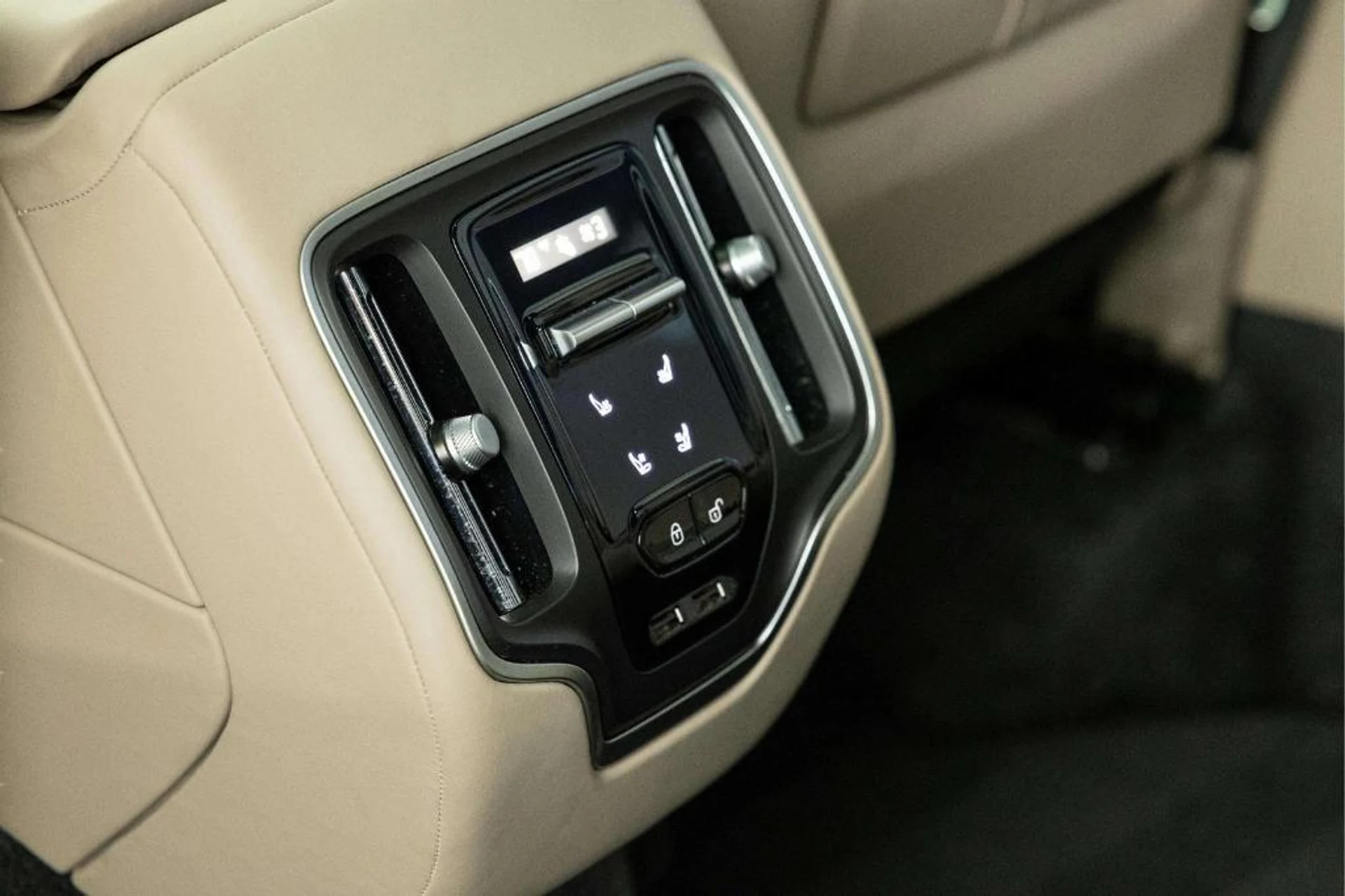 mph040_2661682751_o_M_Nu7_TK_Yn_S_Mz_R2p5_R_Twv_Sxnkg_7d1e5e869f