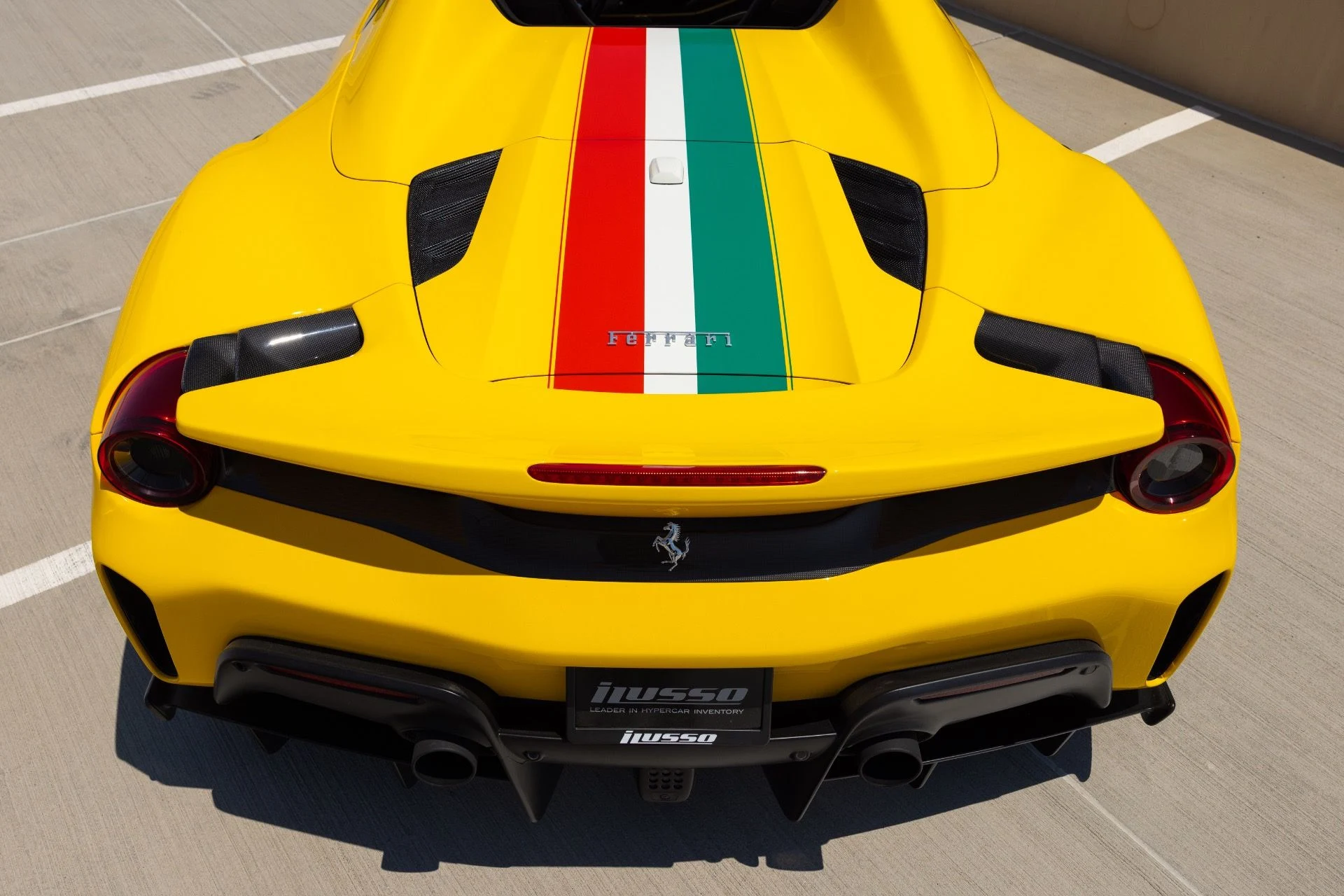 mph040_2666060710_Used_2020_Ferrari_488_Pista_Spider_1785218764_183652e018