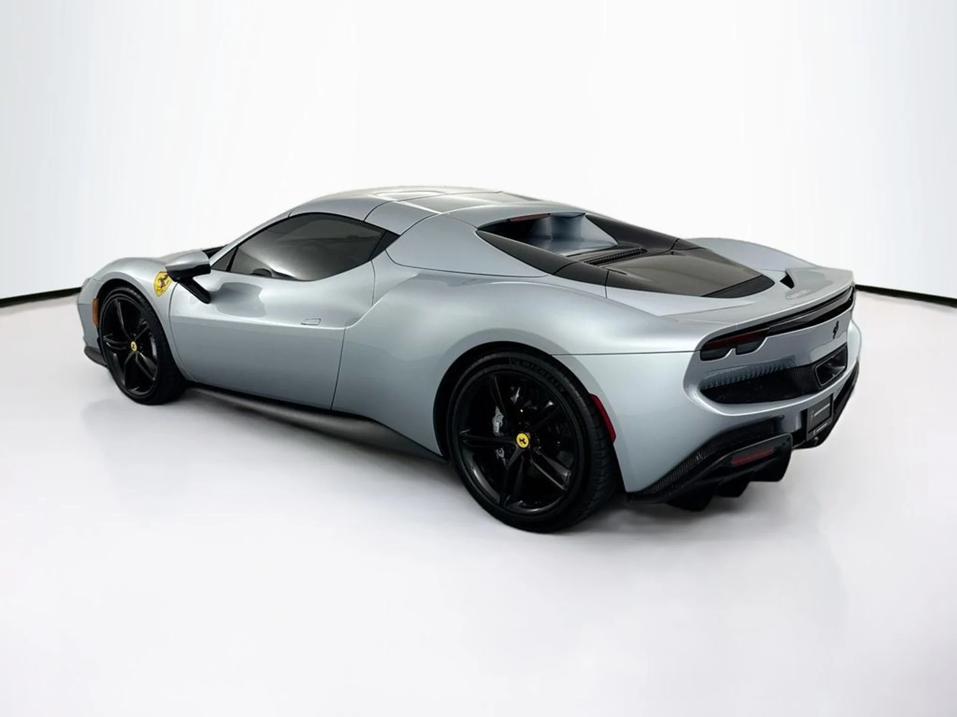 mph040_266664133_dc2b2f9df4f1a828a54edbda700d4f18_2763e37722