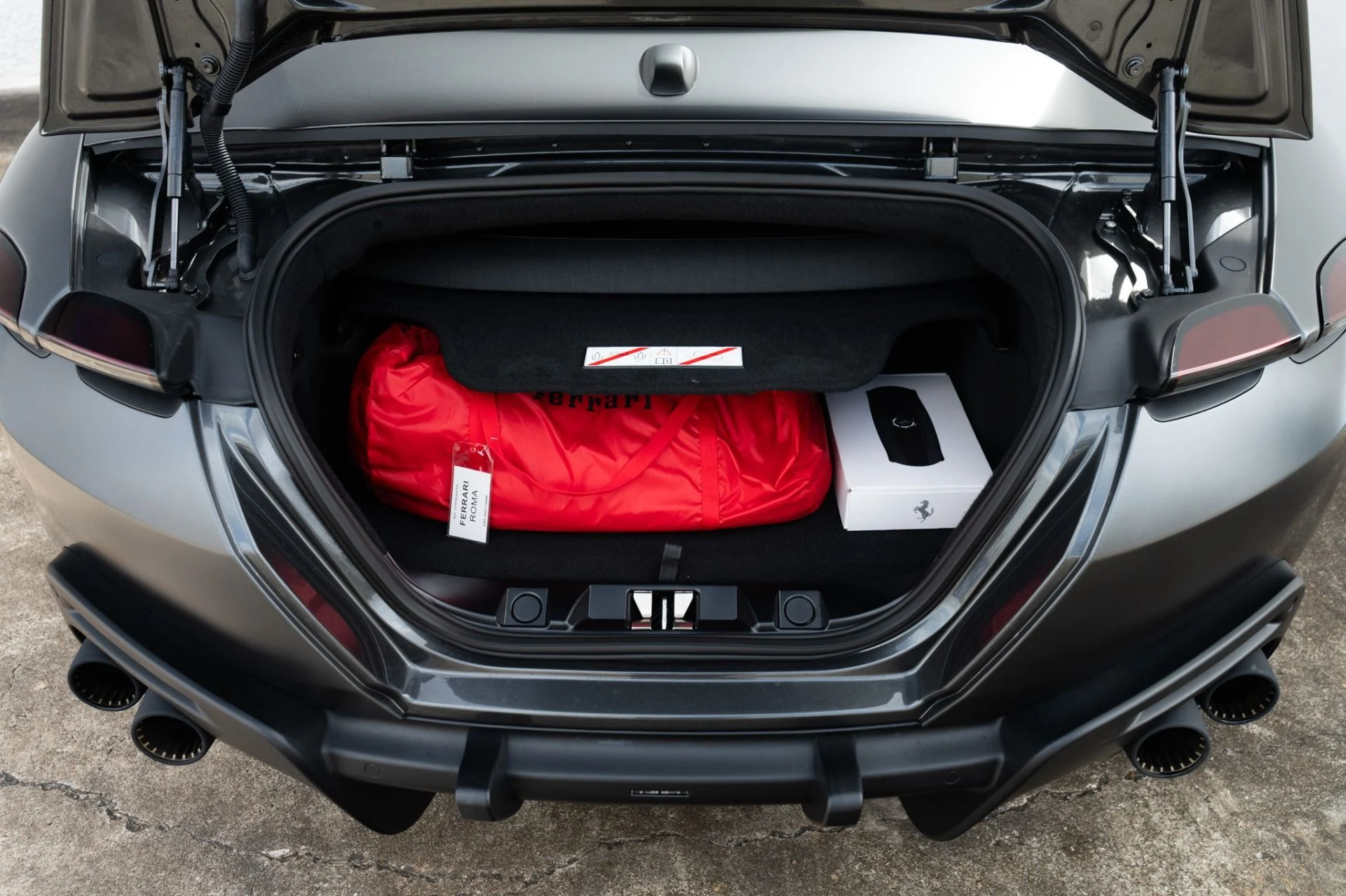 mph040_2682700038_Used_2025_Ferrari_Roma_Spider_1771439392_14b91aea09