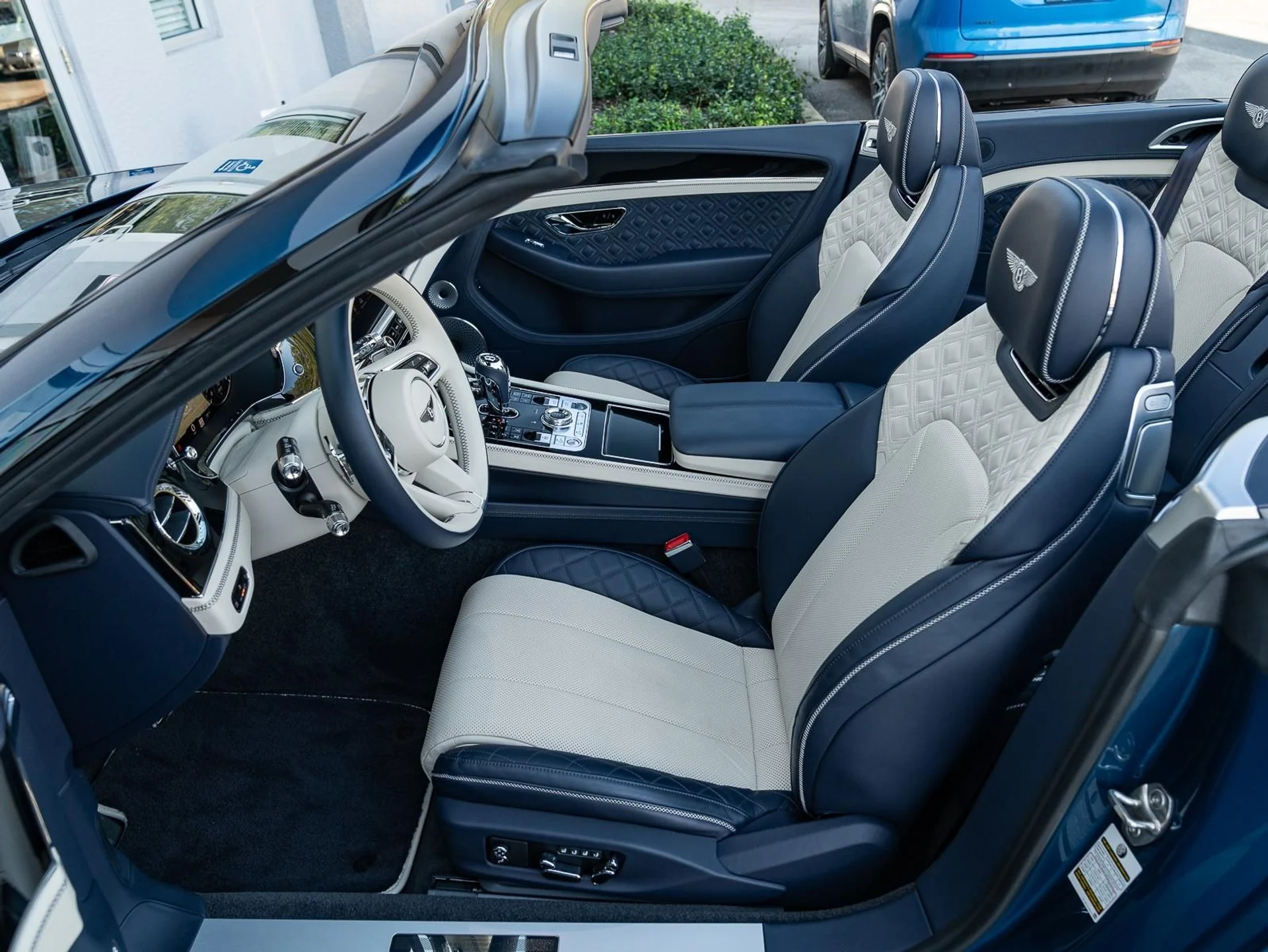 mph040_2691325038_Used_2022_Bentley_Continental_GT_V8_1764612421_f1558b0f95