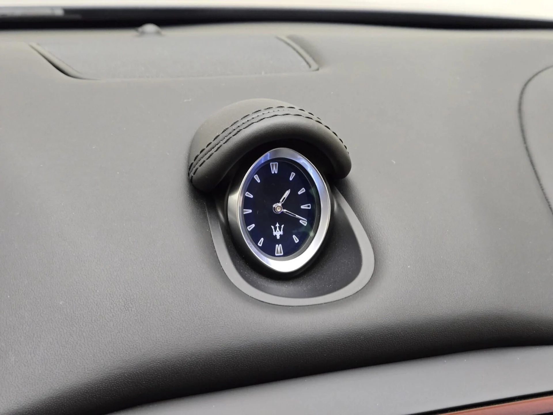 mph040_2691590617_Used_2022_Maserati_Ghibli_Modena_1770446758_7804e008f2