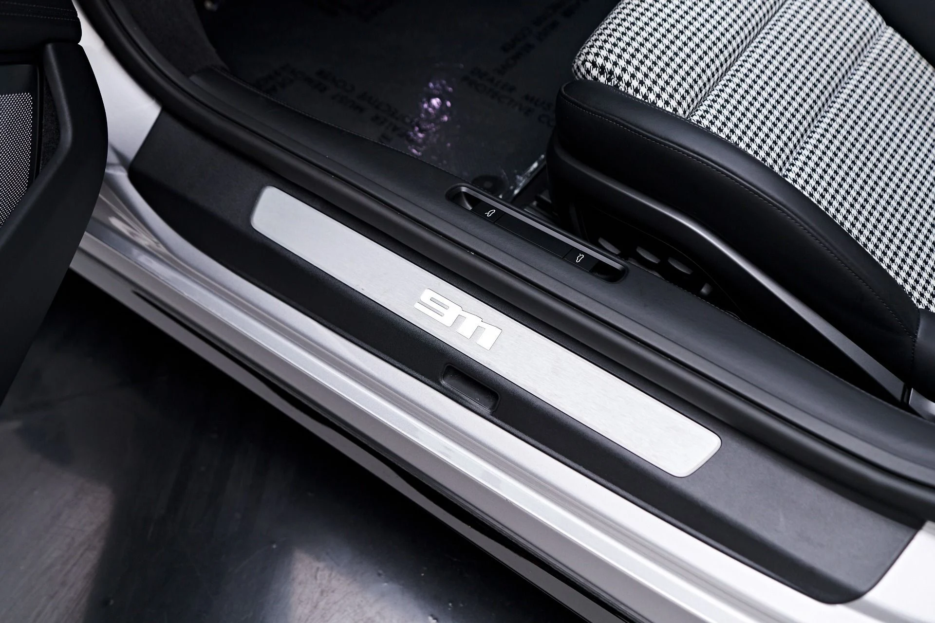 mph040_2703712593_Used_2024_Porsche_911_Turbo_S_1754417049_c1959c8ccd
