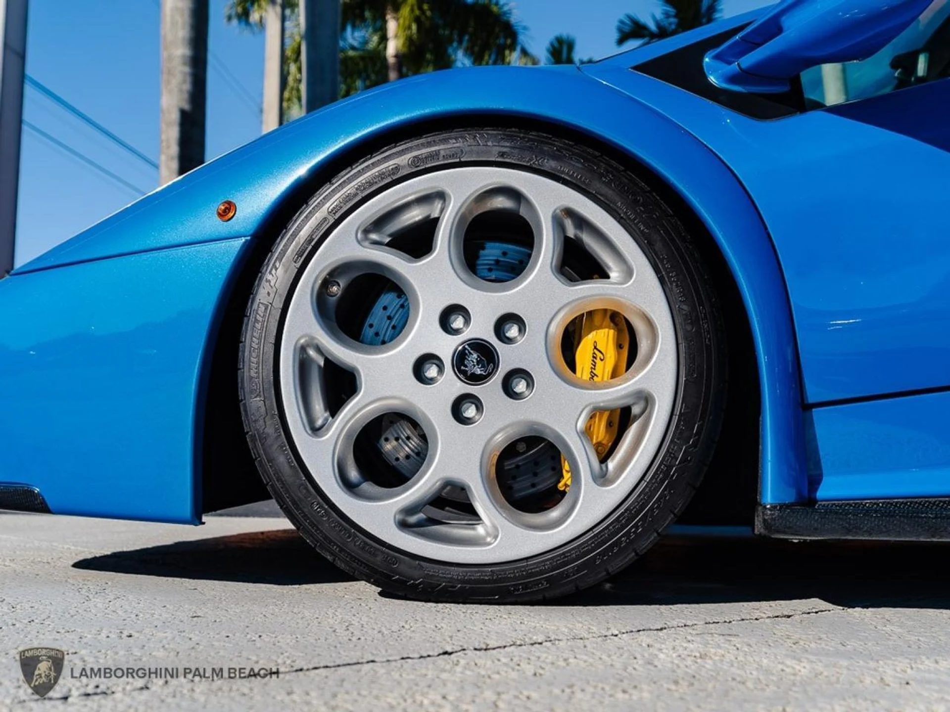 mph040_2735584924_37e918b3abdb18a4c3bed1f62318e47a_216d4568d5