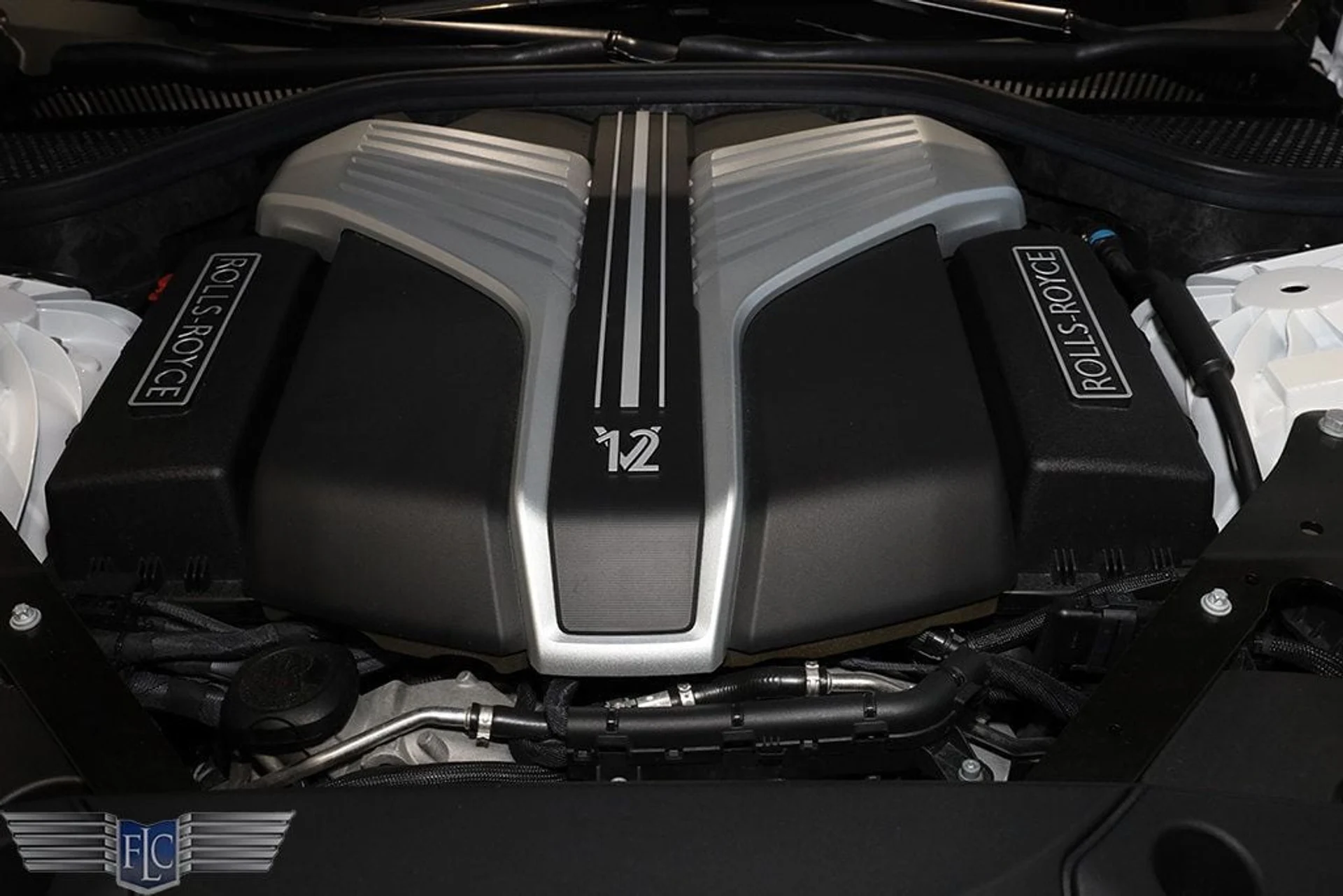 mph040_2735792576_used_2021_rolls_royce_ghost_withghostpackage_9689_21336772_41_1024_86cb8f1cb9