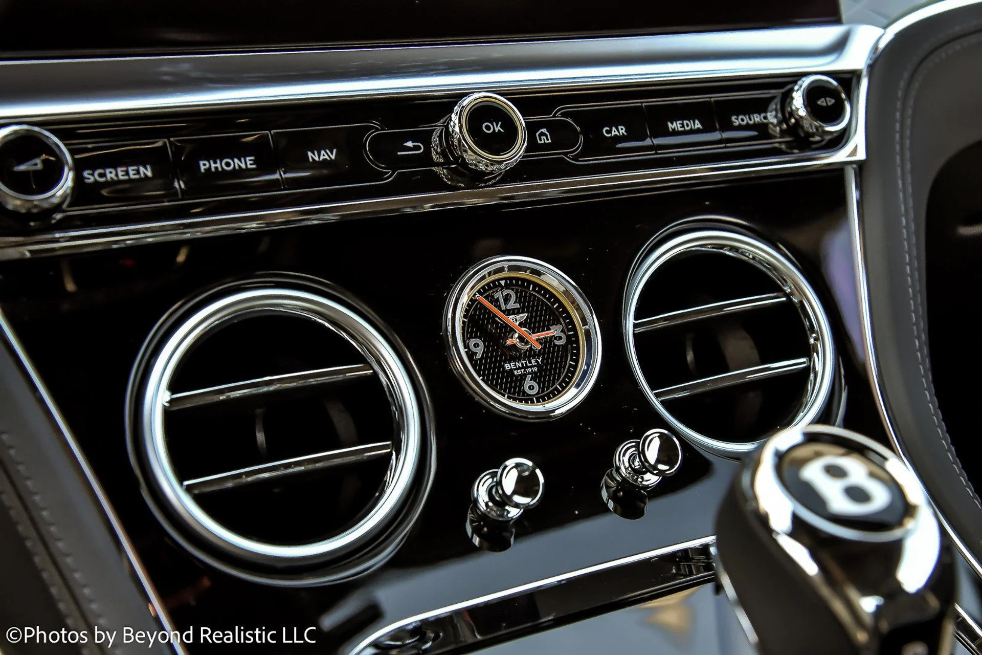 mph040_2739003449_Used_2024_Bentley_Continental_GT_Speed_Convertible_1759825021_7689fcc402
