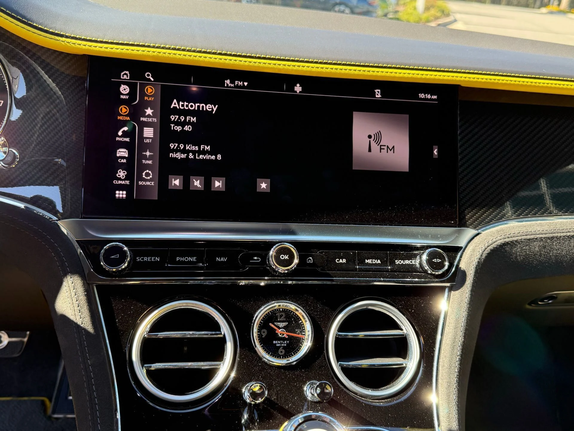 mph040_2743774878_30d6c1c5e1b04d13b5df8cde185e3f62_64f7f6006c