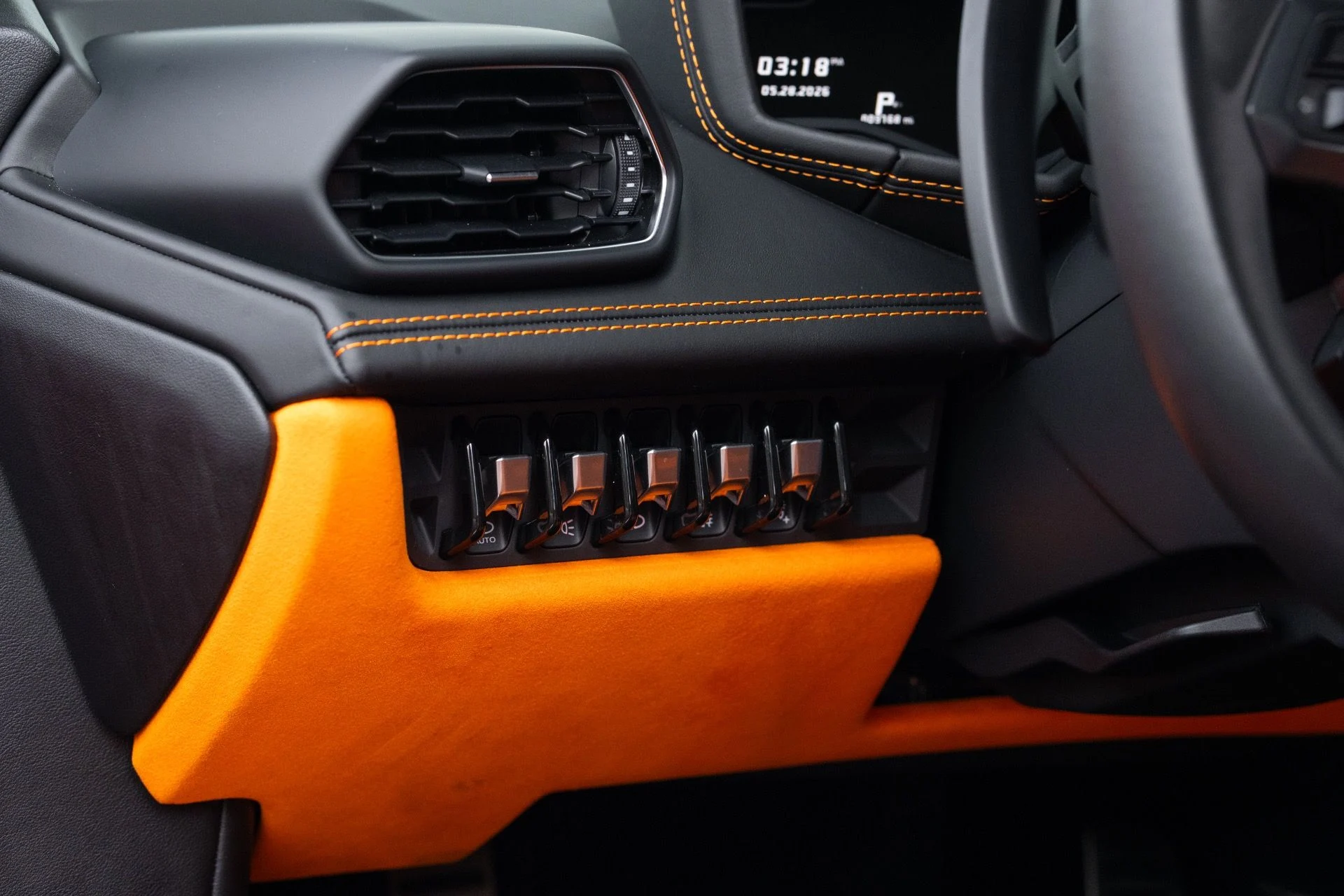 mph040_2745047100_Used_2016_Lamborghini_Huracan_LP_610_4_1780109643_74fadc290d