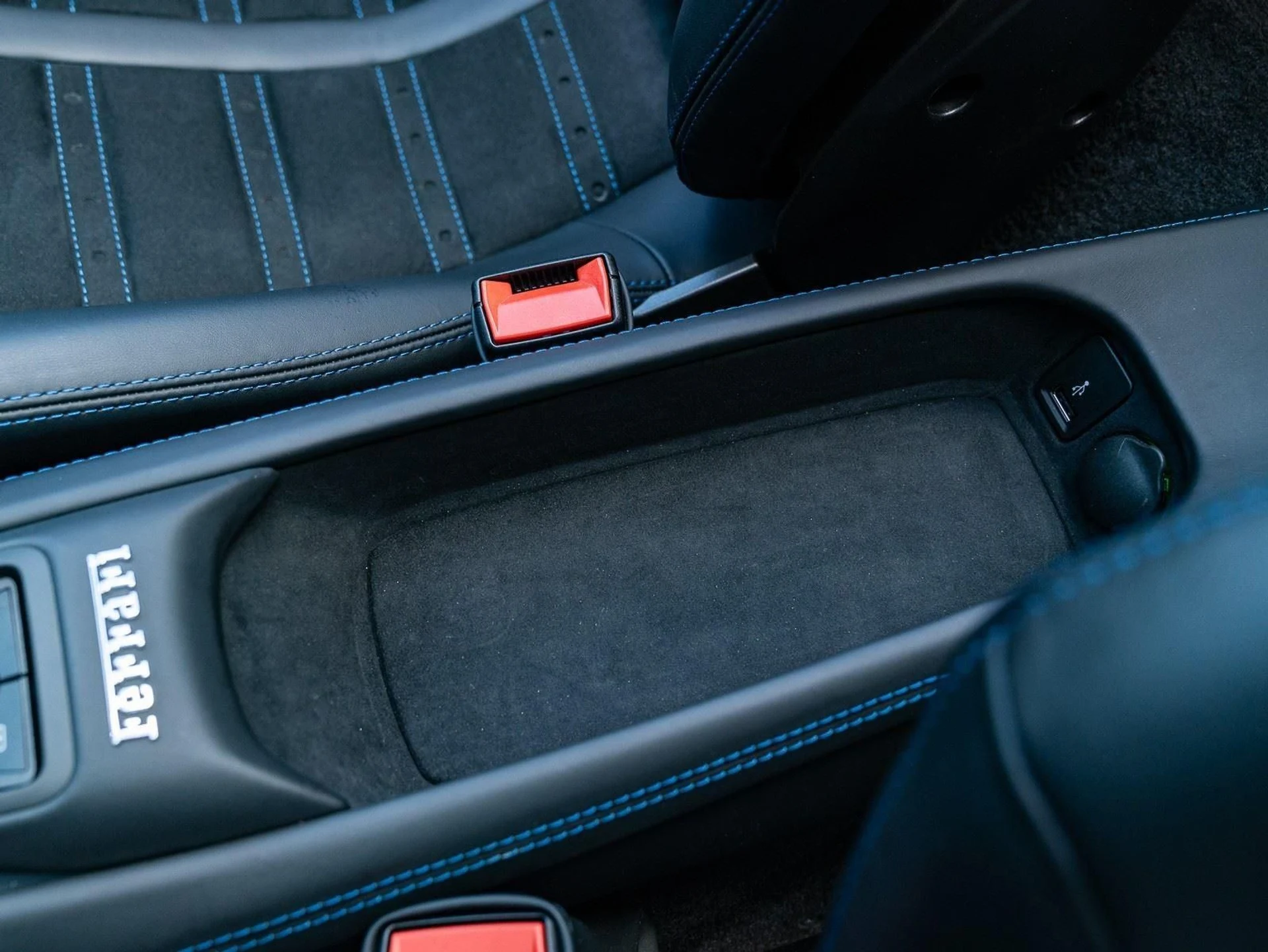 mph040_2747510862_Used_2021_Ferrari_F8_Spider_1773864567_bc24dcafcb