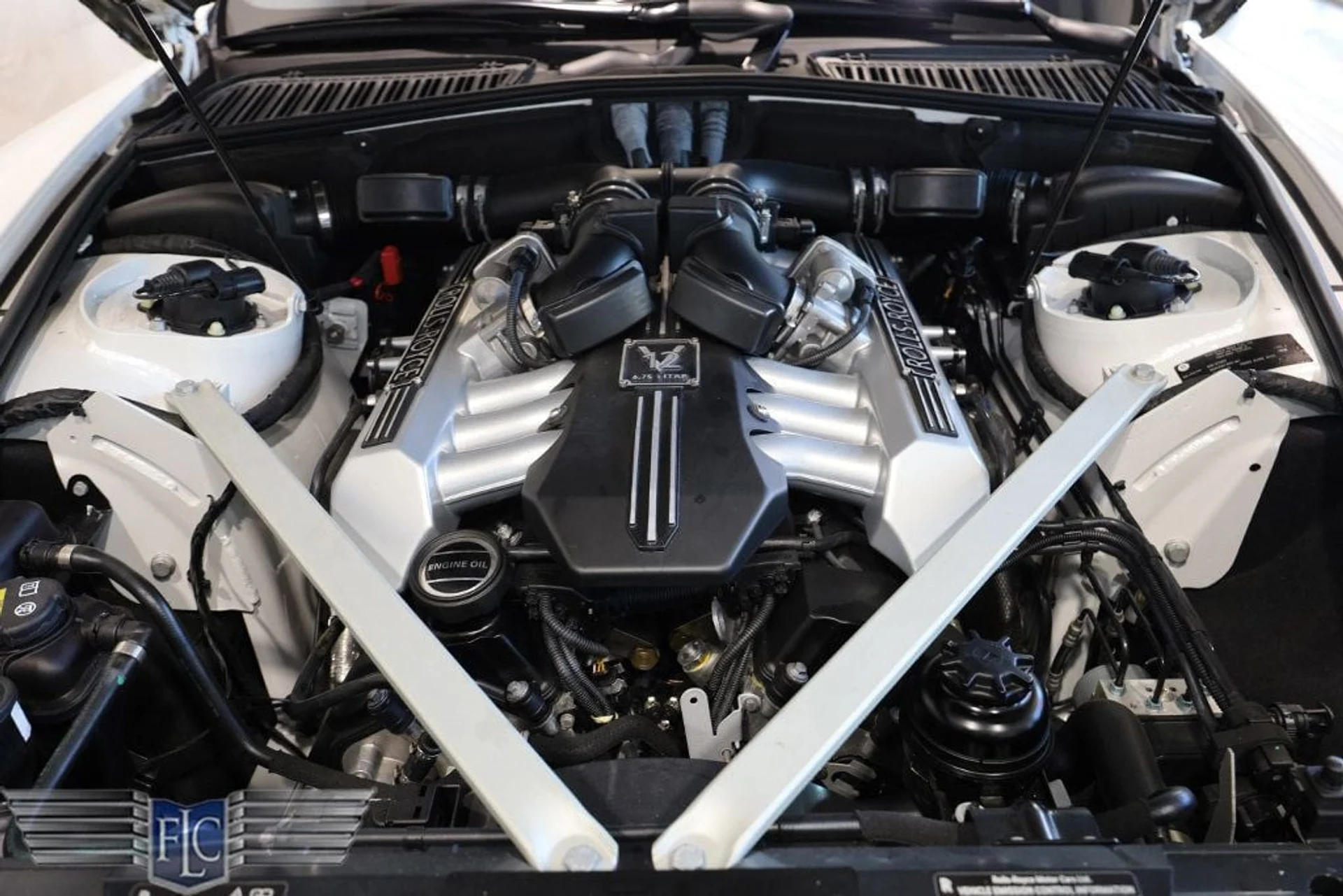 mph040_275025495_used_2017_rolls_royce_phantom_dropheadcoupe_9689_22945304_41_1024_a20564c19f