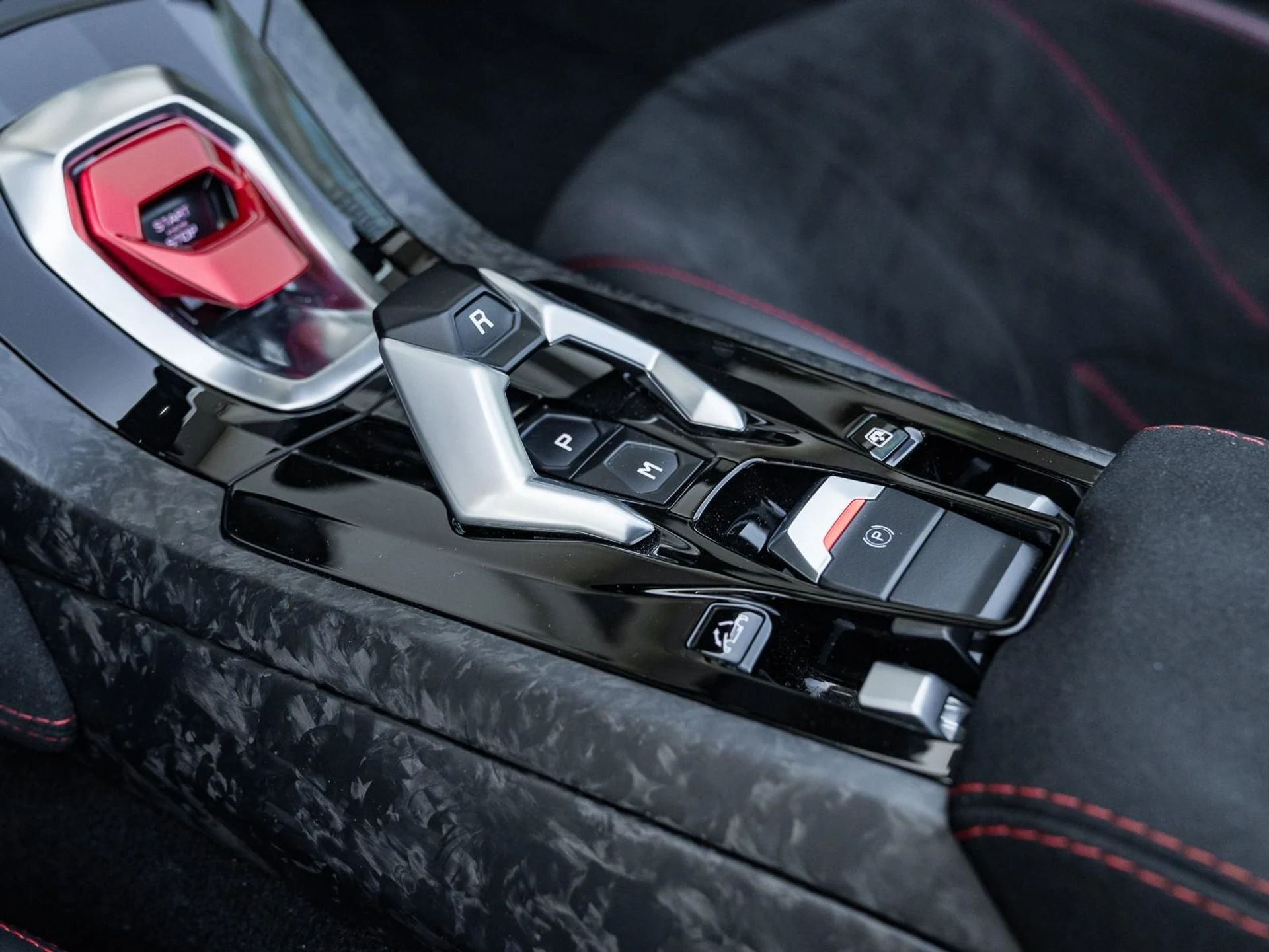 mph040_2751853611_Used_2019_Lamborghini_Huracan_Performante_1766430437_eb4d3702d1