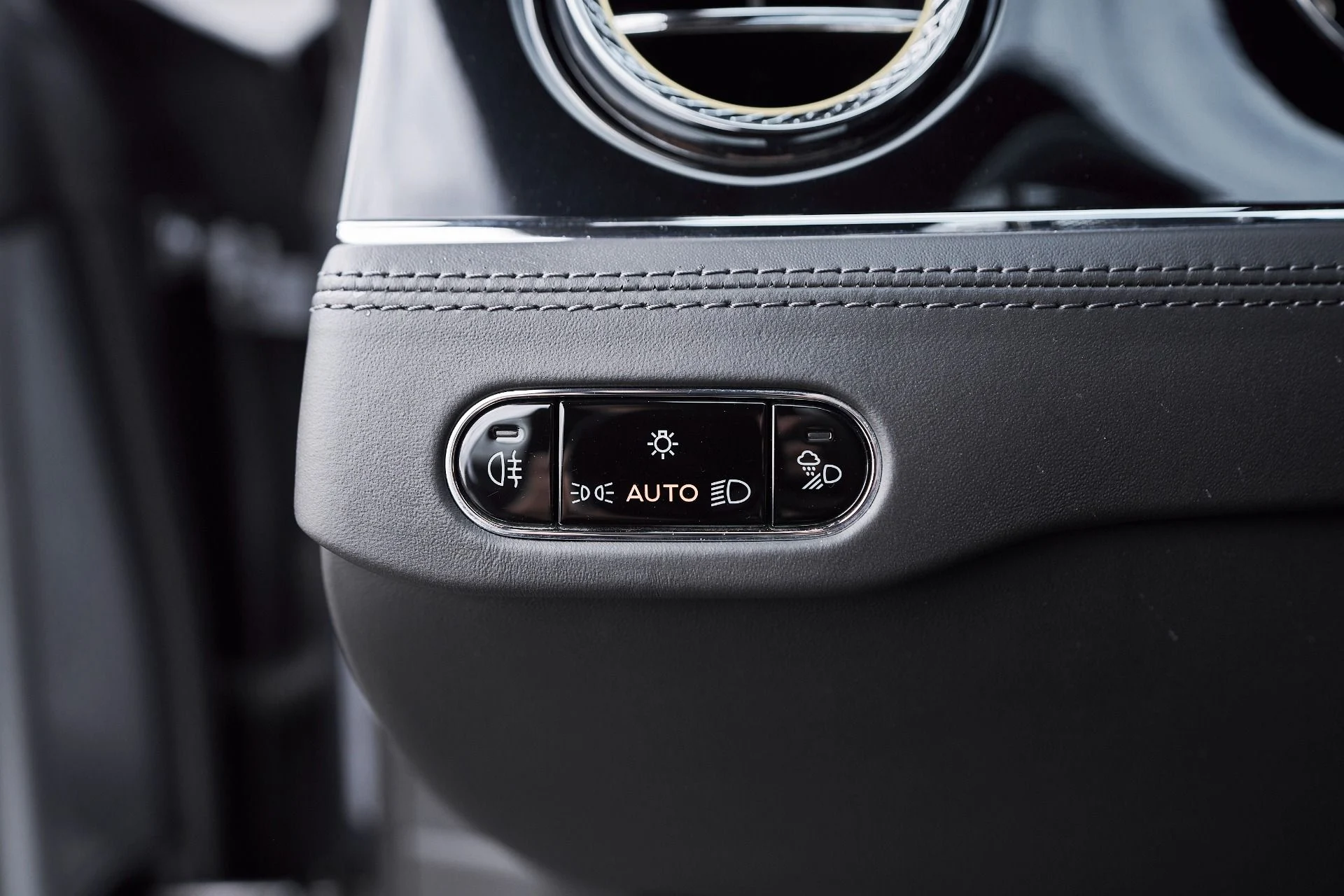 mph040_2753796961_Used_2021_Bentley_Continental_GT_V8_1764018727_4eb432045f