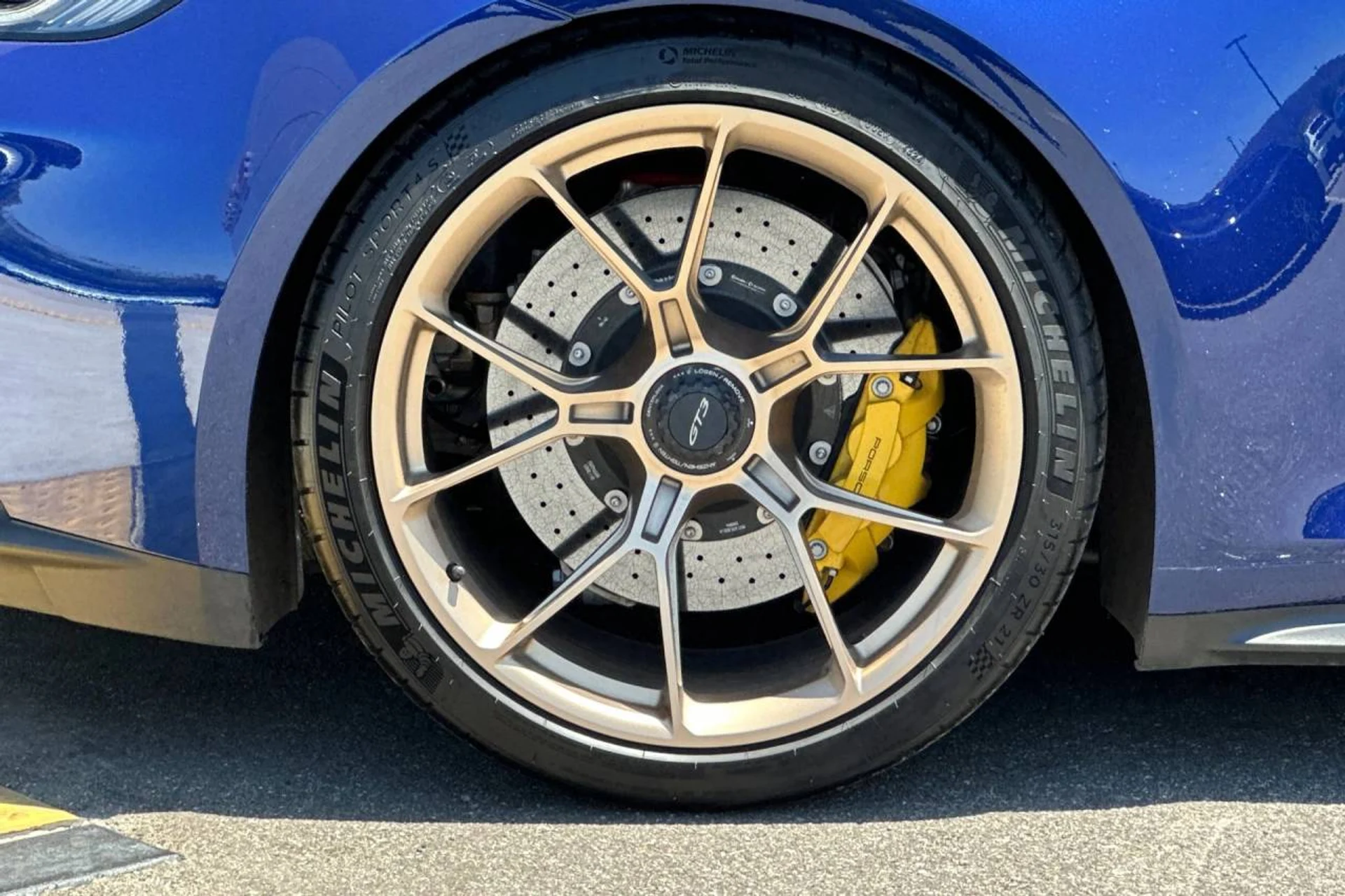 mph040_275457482_1280_038fb3ed9c