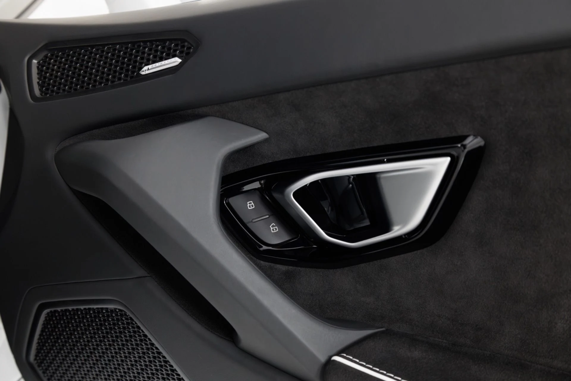 mph040_2760379363_Used_2020_Lamborghini_Huracan_LP_640_4_EVO_1779139558_bad23a5301