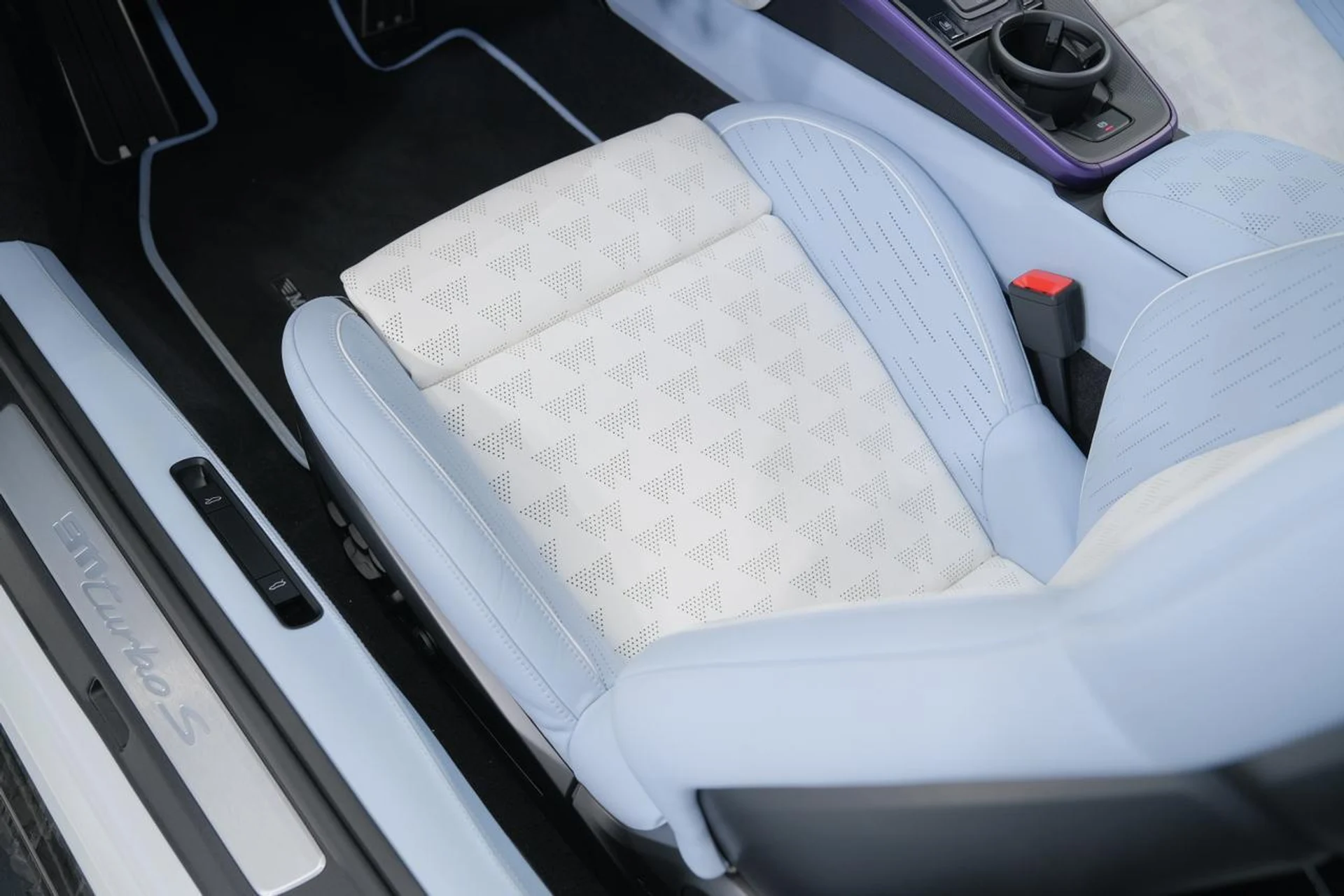 mph040_2765761817_8915887070ae73b3f505426fcdce5356_1e3605dc36