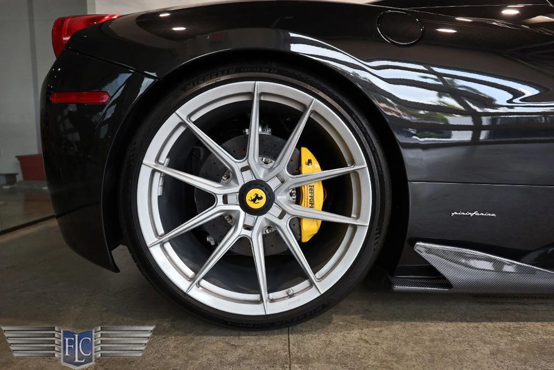 mph040_2774946945_used_2013_ferrari_458_spider_9689_23036593_41_1024_3b637ef070