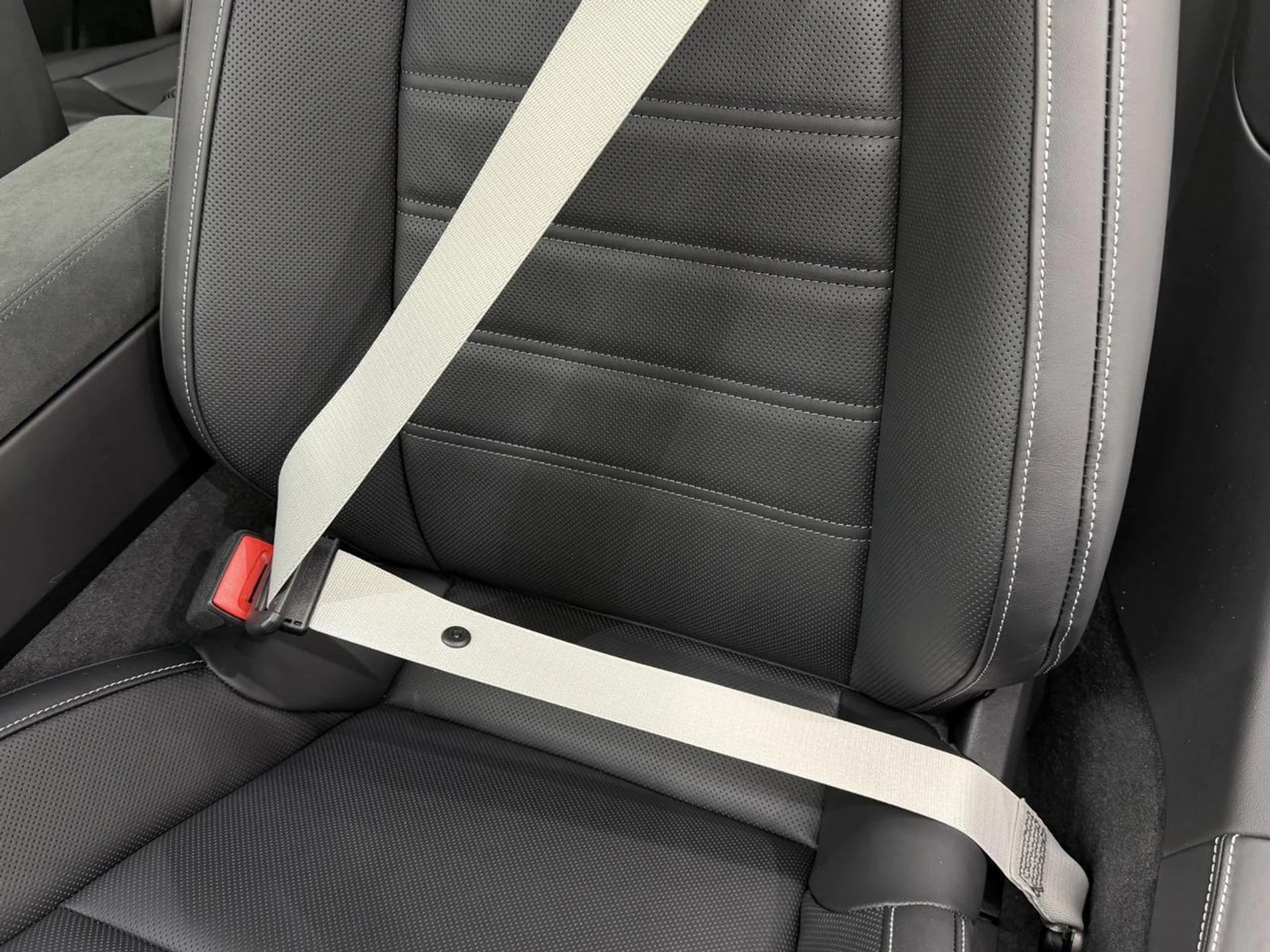 mph040_2799302425_212db0c6acd95b2eaca48b34e25da069_286cf0a8fa