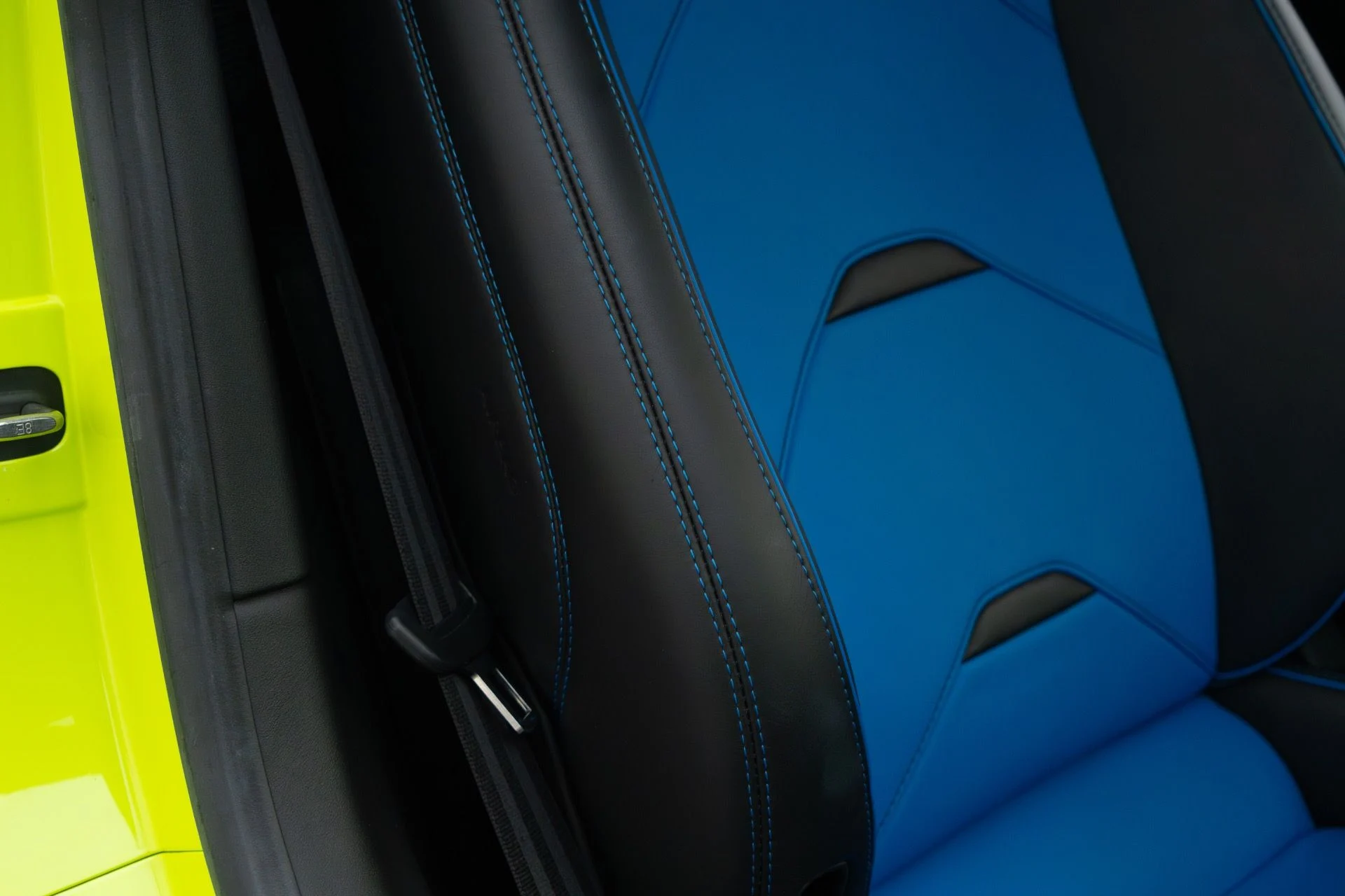 mph040_2810949057_Used_2020_Lamborghini_Huracan_EVO_1764467720_24ff2d29aa