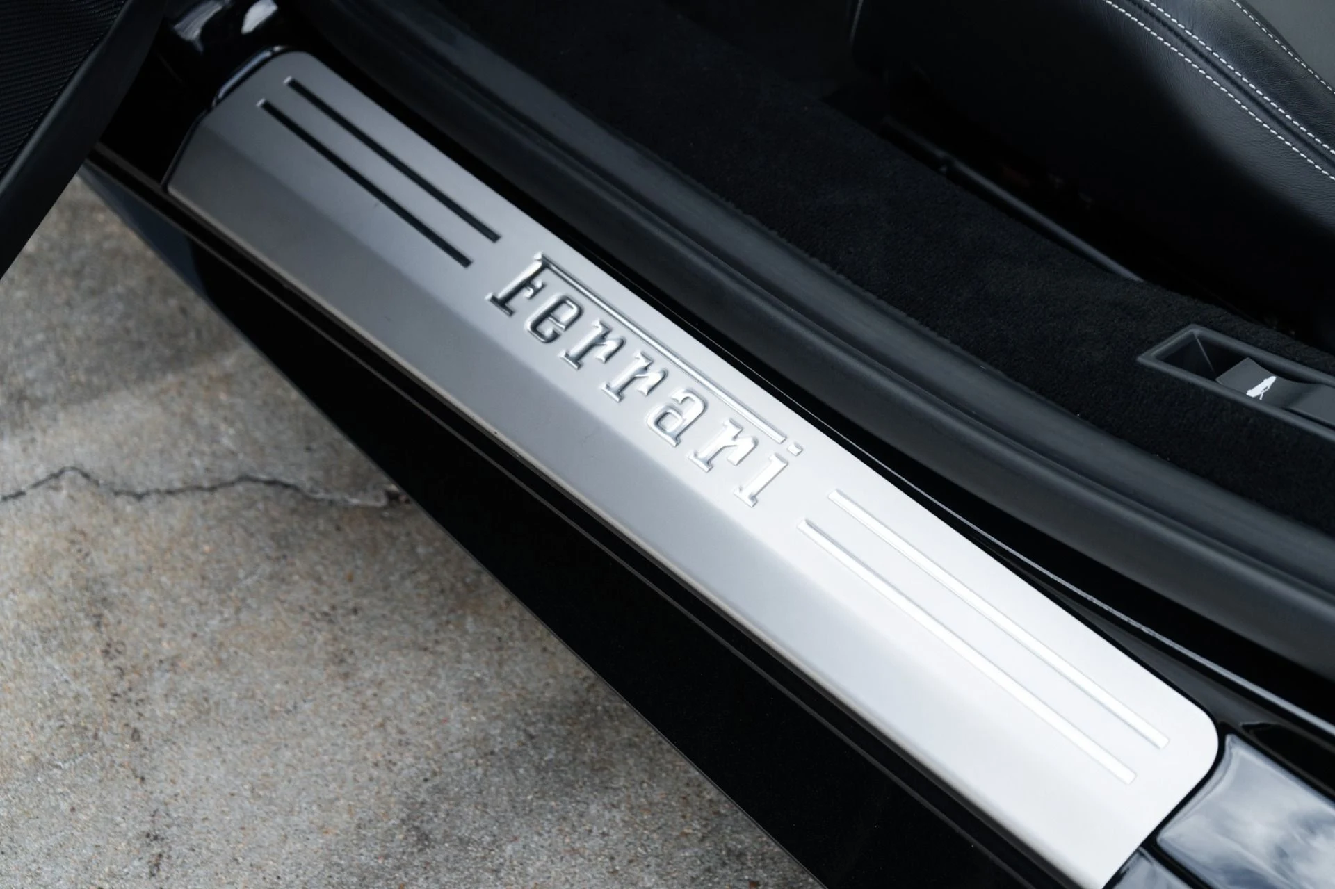 mph040_2811127277_Used_2013_Ferrari_458_Spider_1774392856_4bcbe1cd0e