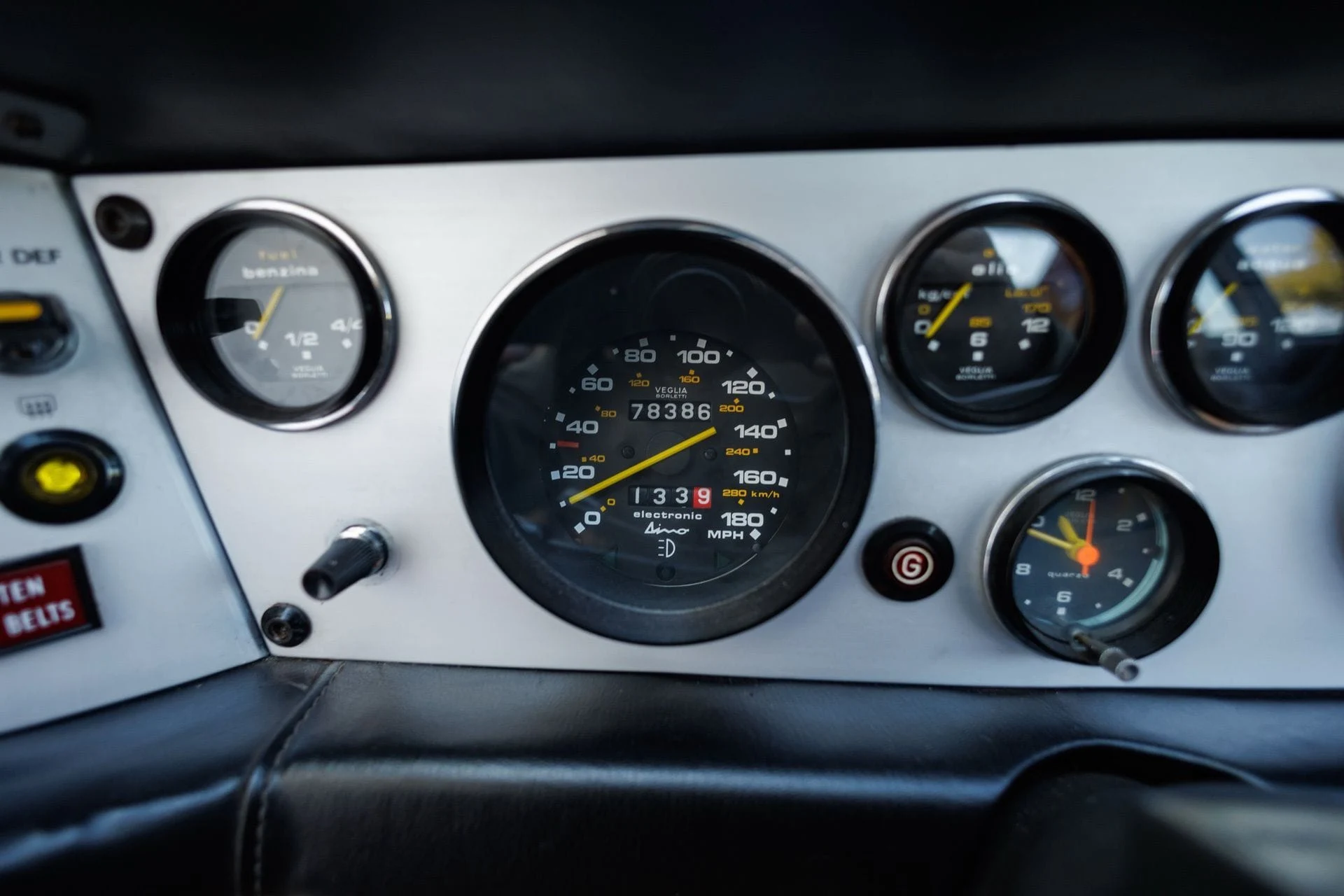 mph040_2833753907_23d01a42e57b8799e485f6ccfc8ddf18x_f32e3dd671