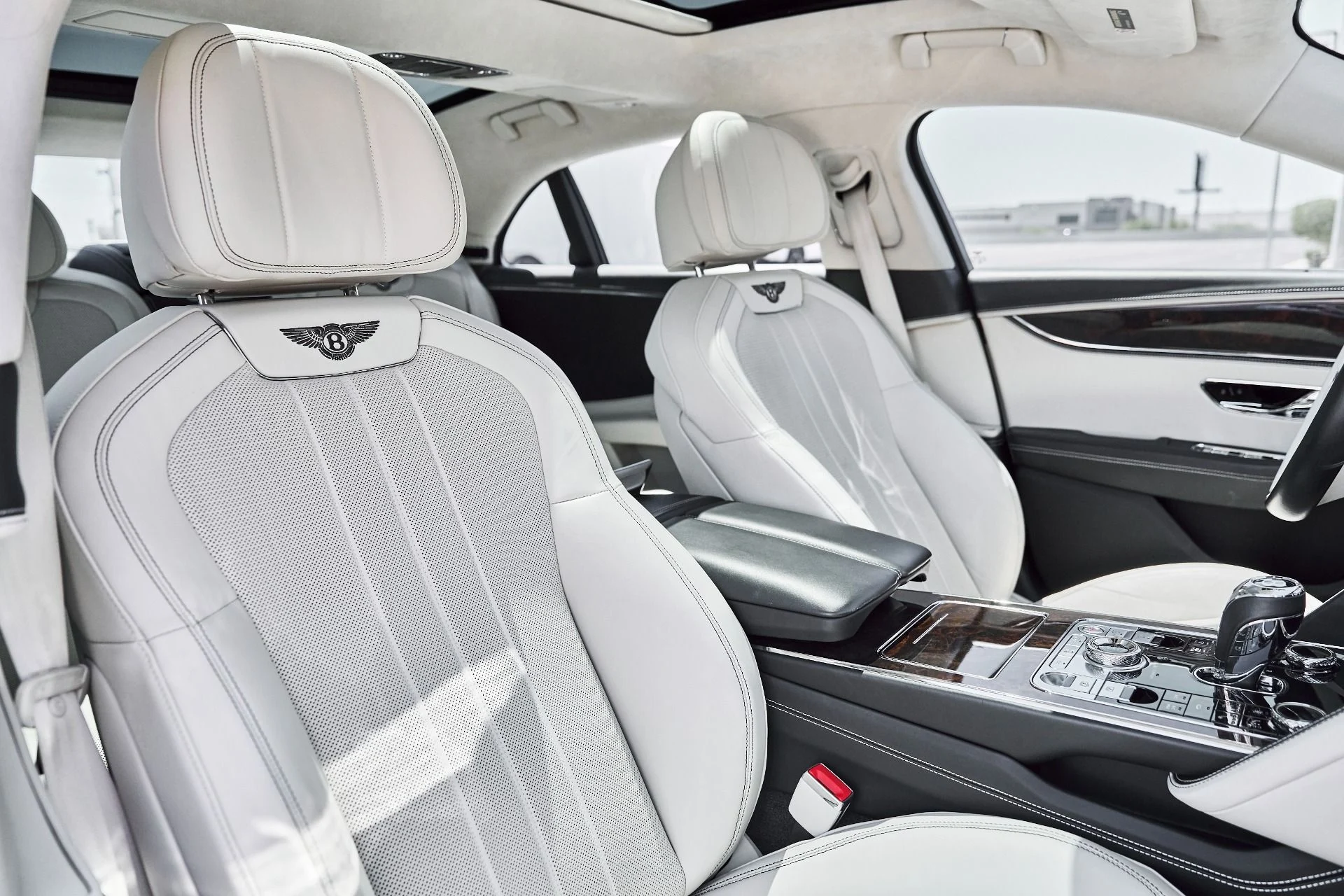 mph040_2842458533_Used_2021_Bentley_Flying_Spur_V8_1780617146_452ec7ee0b