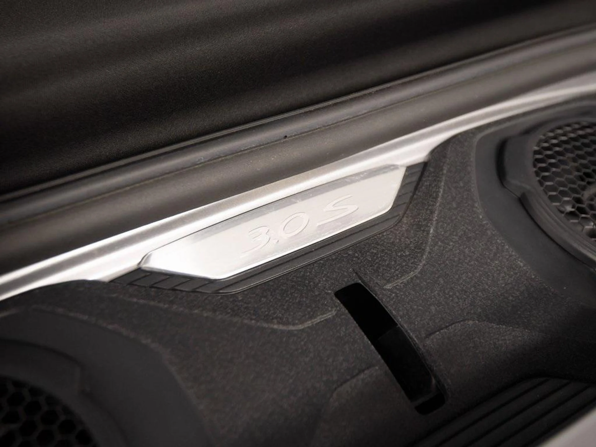 mph040_2845760663_X_Er_R_d_Xn1q_Eom_Ks9_TI_Pwgg_Ev1fw_83da8ad4cd