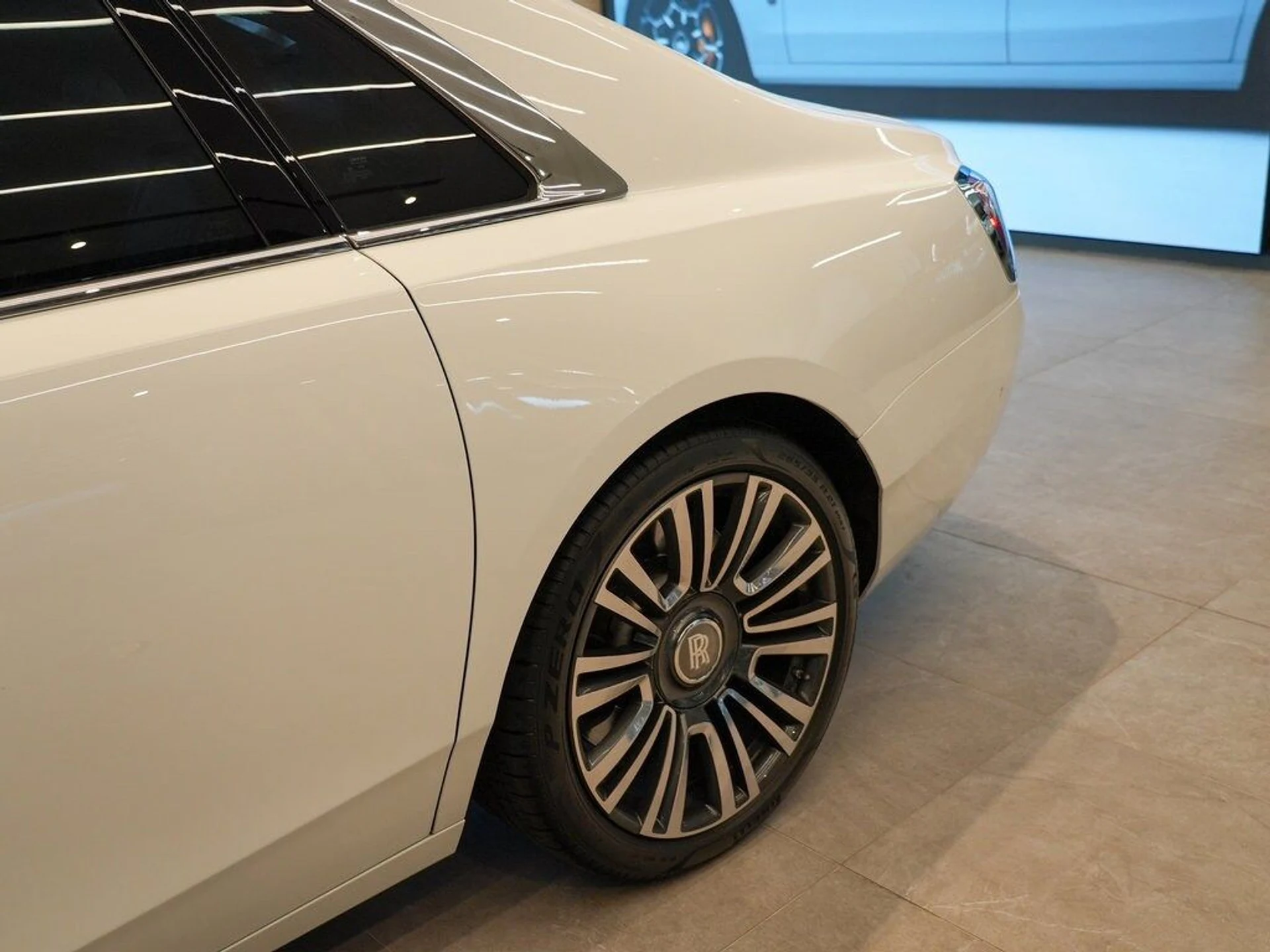 mph040_2851027359_81a593d3b65e1c450adef788ed9c5391x_daa053922b